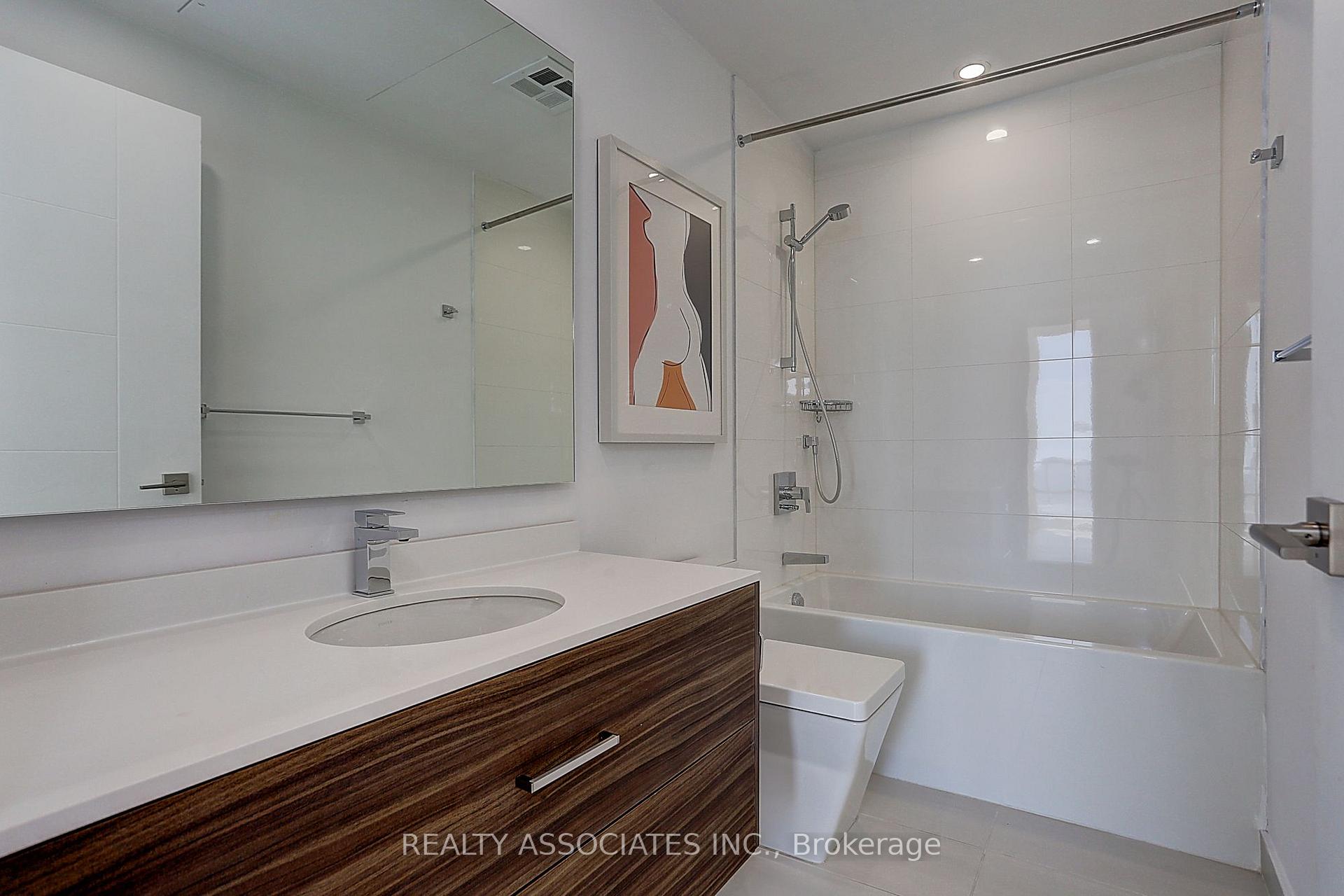 Photo 5 of Unit 4310, 488 University Avenue, Toronto, University — HOMEH