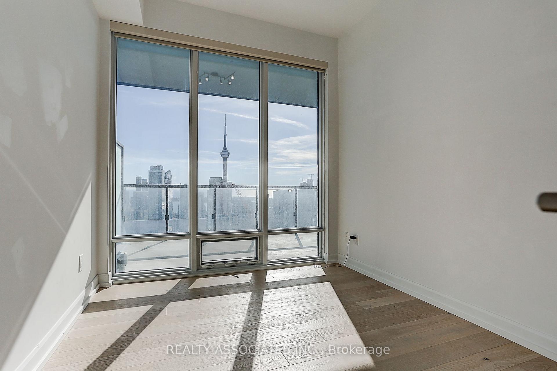 Photo 8 of Unit 4310, 488 University Avenue, Toronto, University — HOMEH