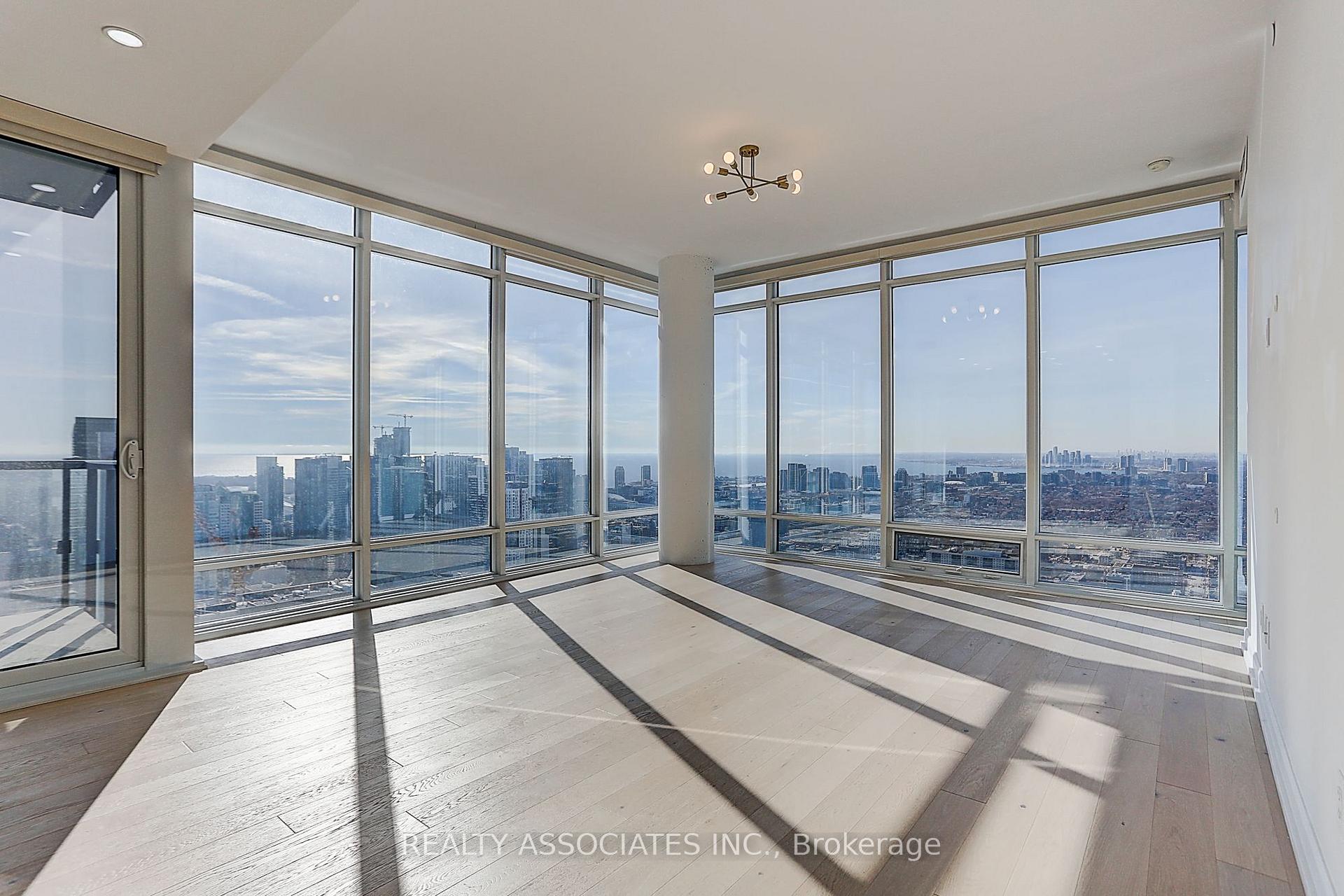 Photo 11 of Unit 4310, 488 University Avenue, Toronto, University — HOMEH