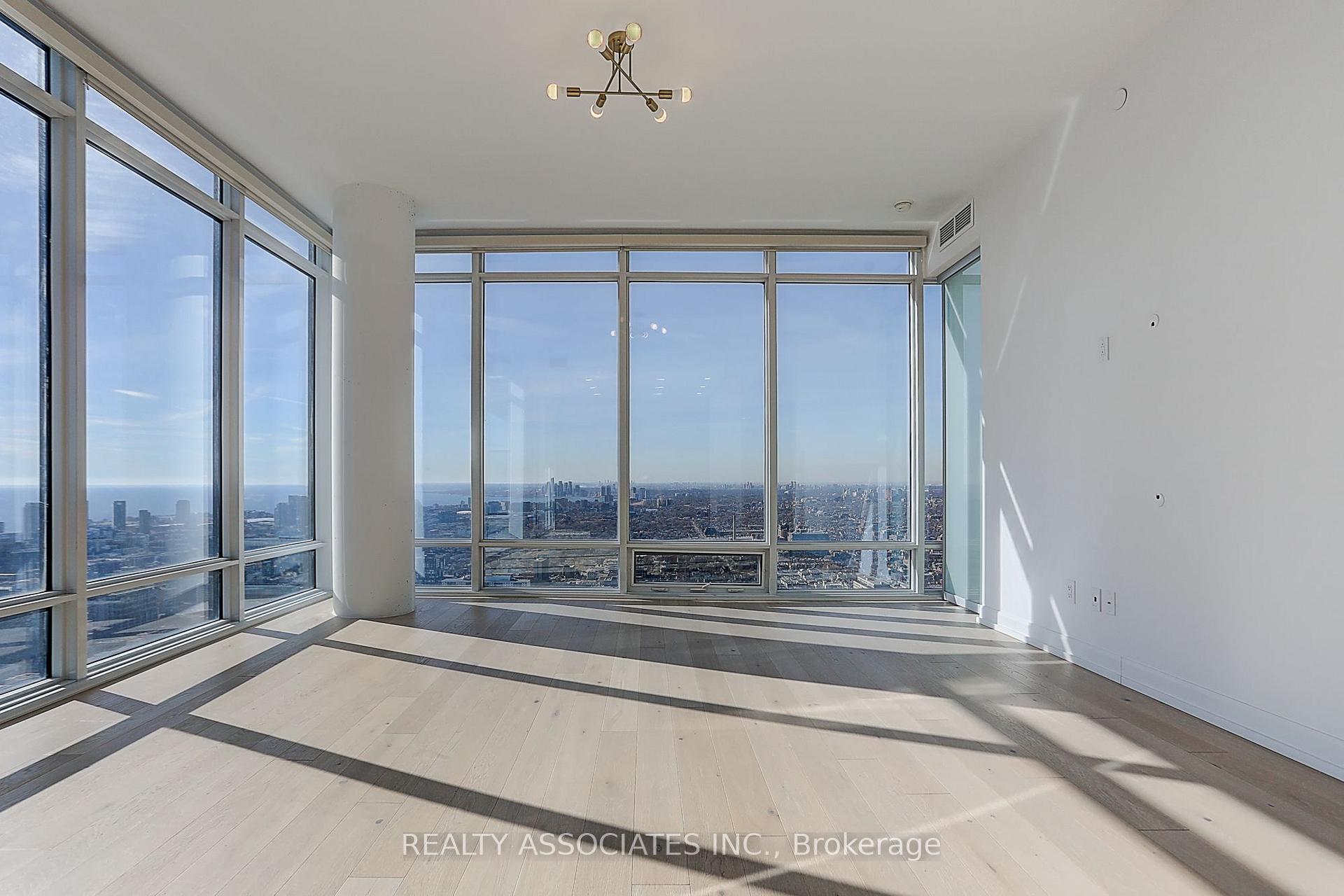 Photo 12 of Unit 4310, 488 University Avenue, Toronto, University — HOMEH