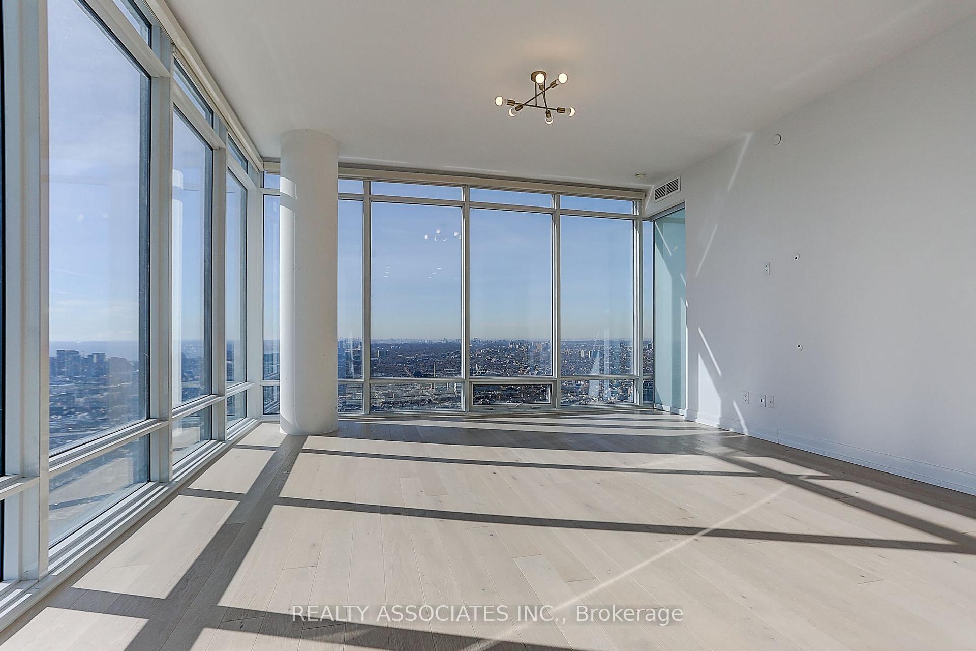 Photo 13 of Unit 4310, 488 University Avenue, Toronto, University — HOMEH