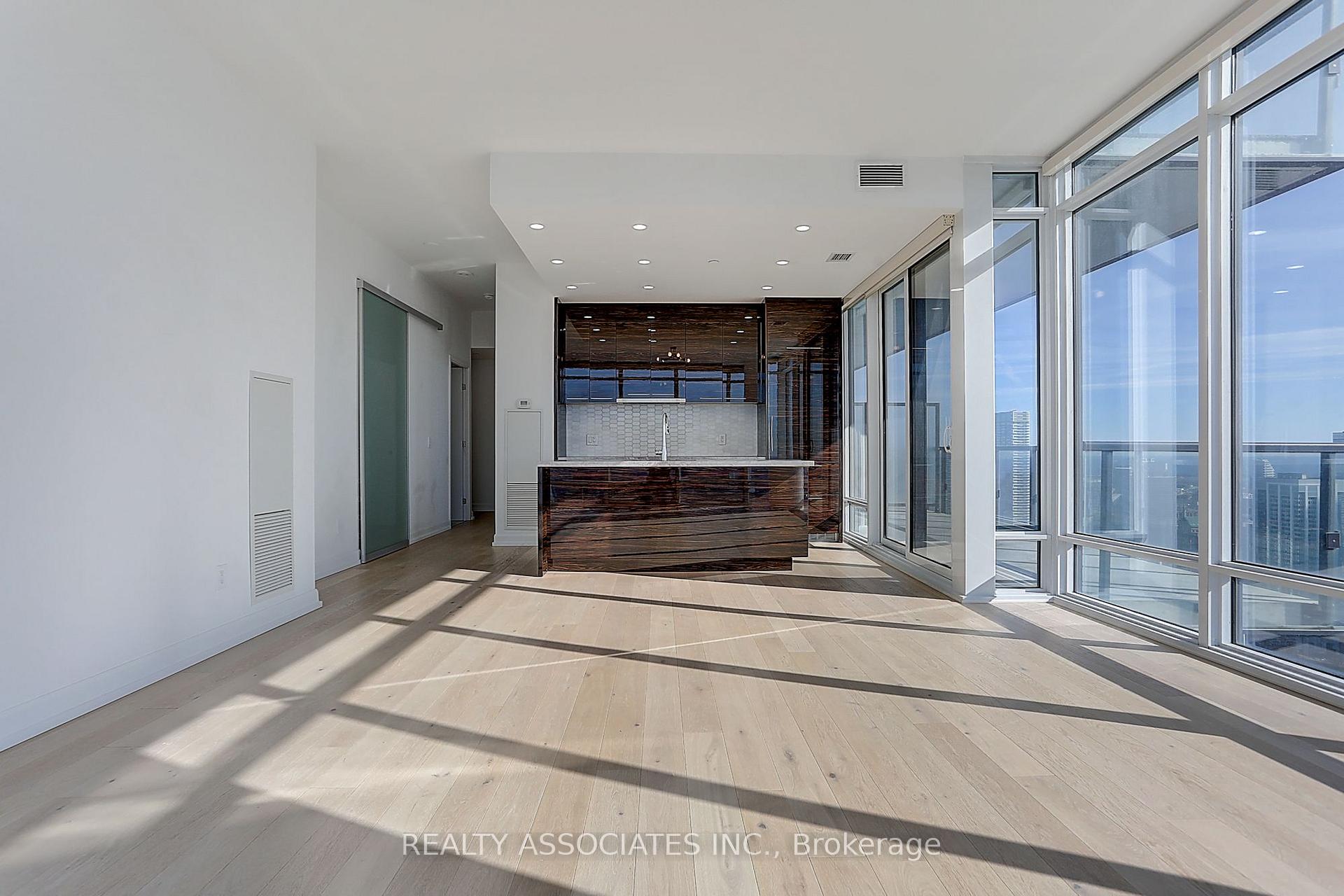 Photo 15 of Unit 4310, 488 University Avenue, Toronto, University — HOMEH