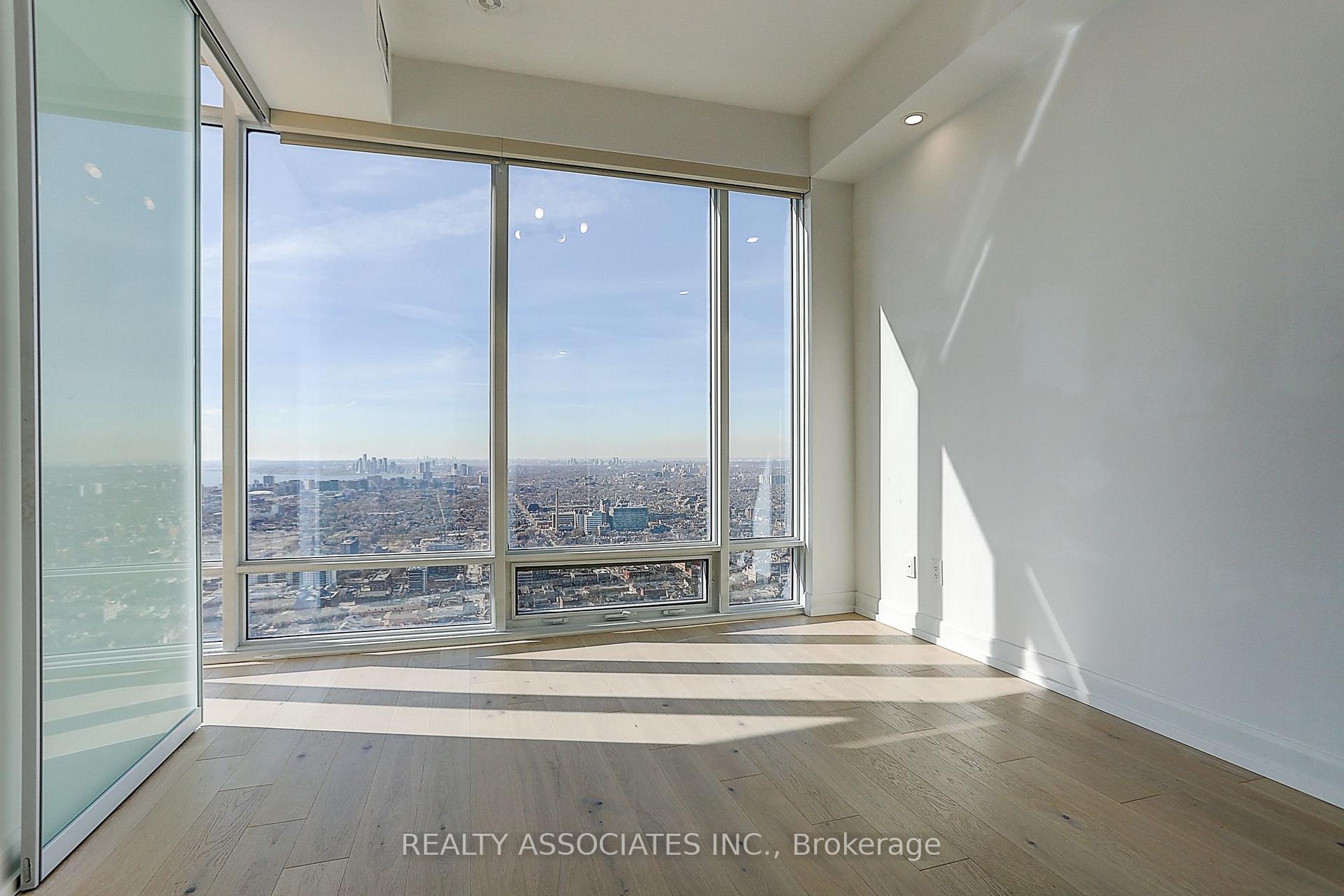 Photo 23 of Unit 4310, 488 University Avenue, Toronto, University — HOMEH