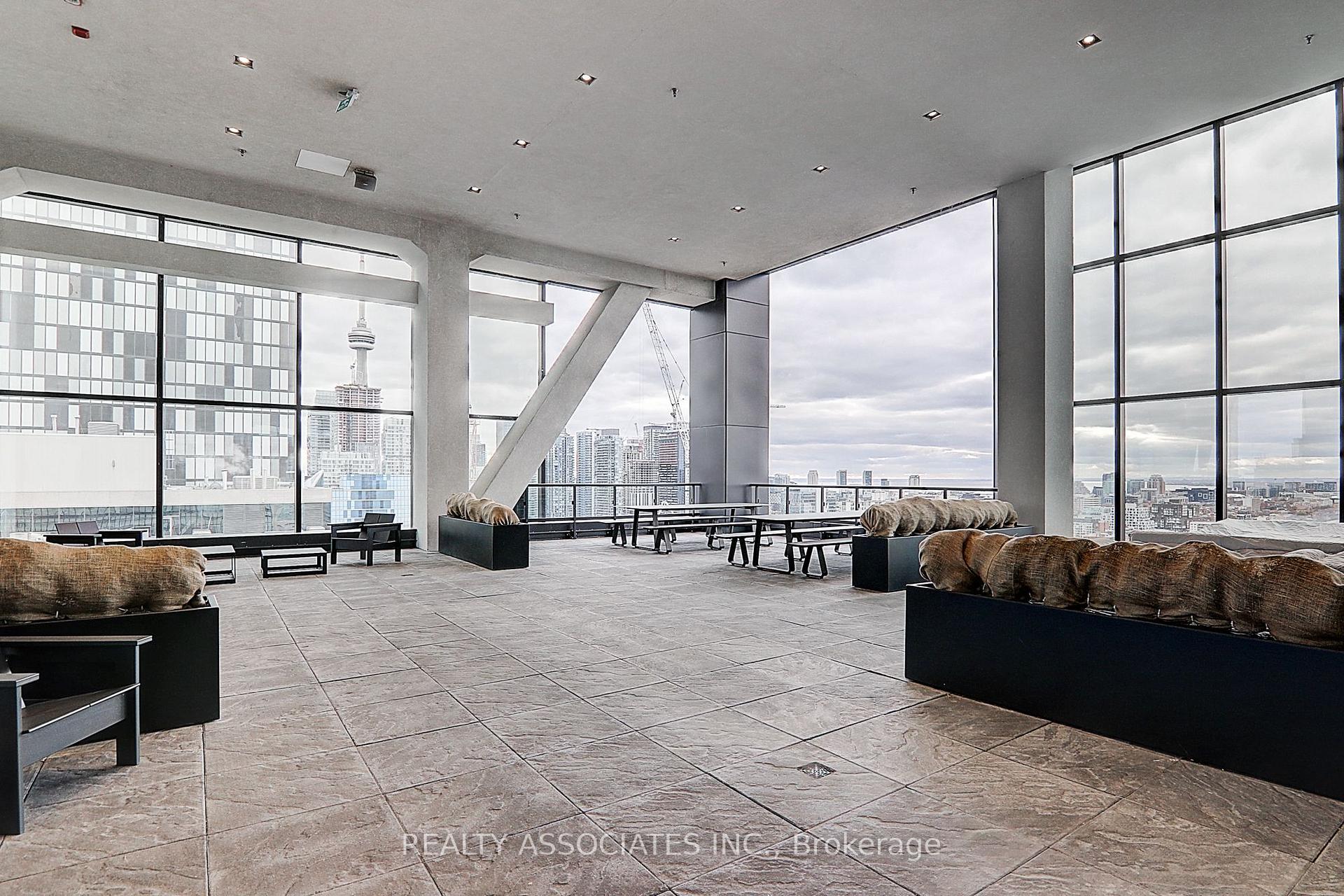 Photo 32 of Unit 4310, 488 University Avenue, Toronto, University — HOMEH