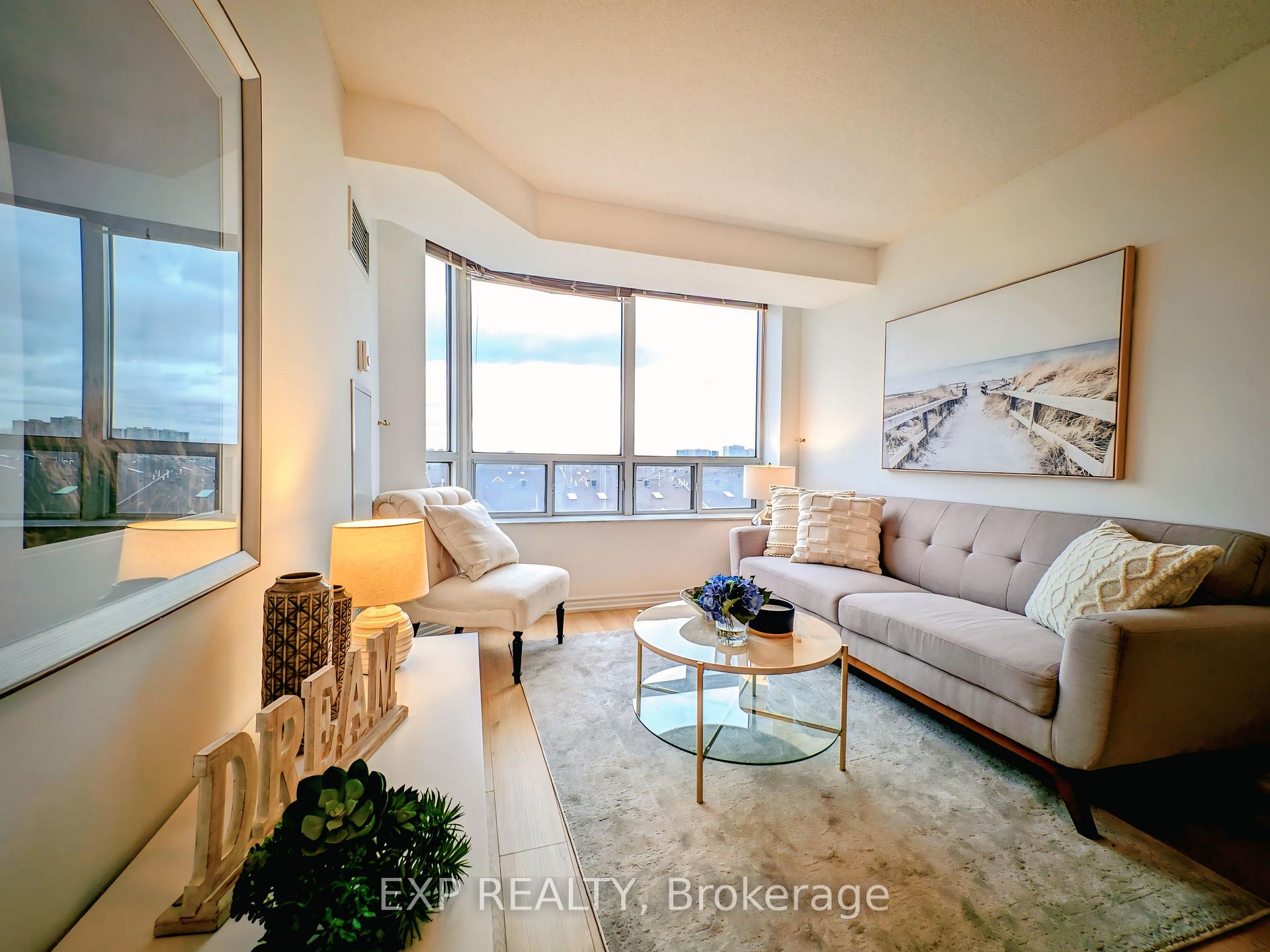 Front of Unit 712, 3088 Kennedy Road