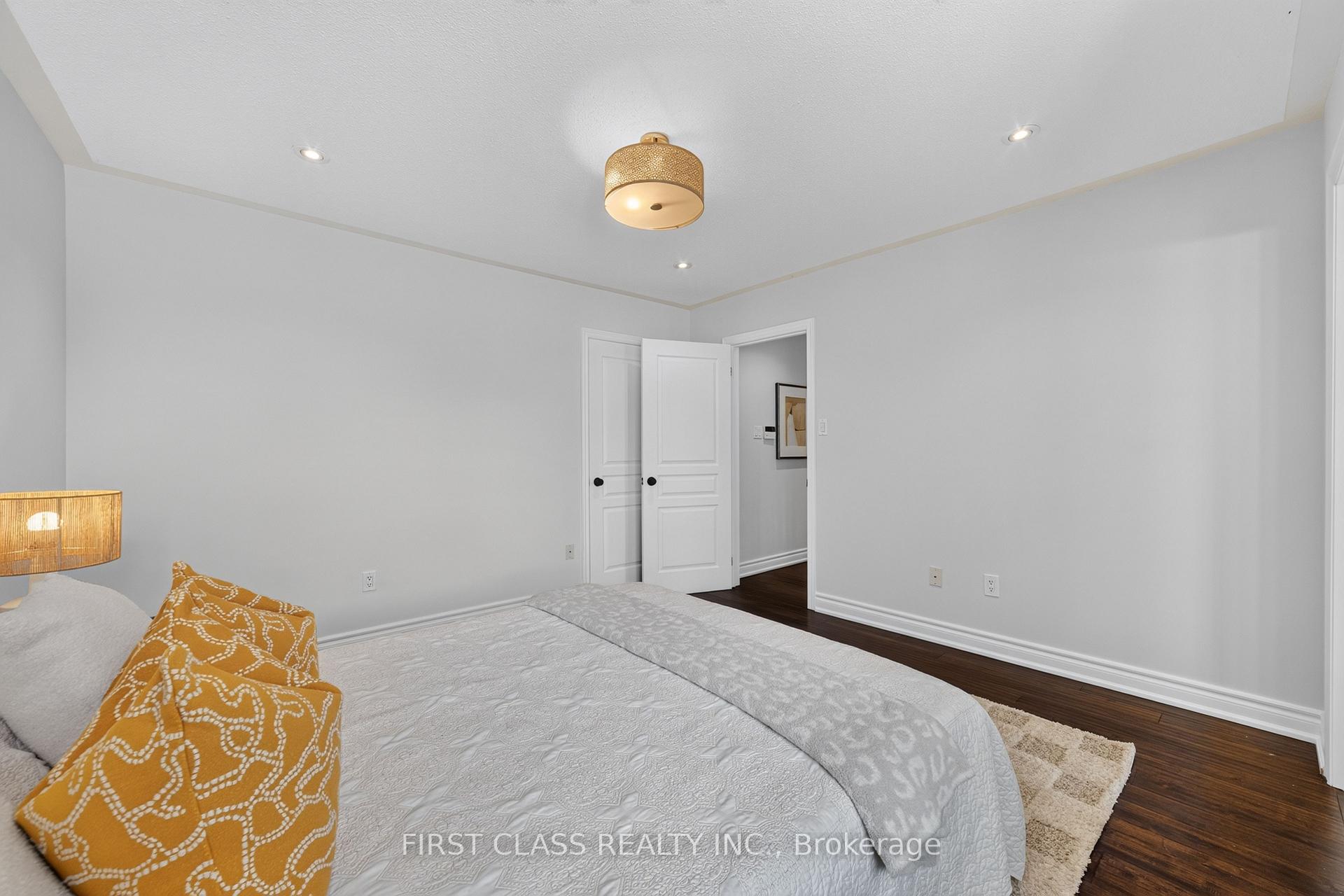 Photo 29 of 59 River Valley Crescent, Markham, Victoria Manor-Jennings Gate — HOMEH