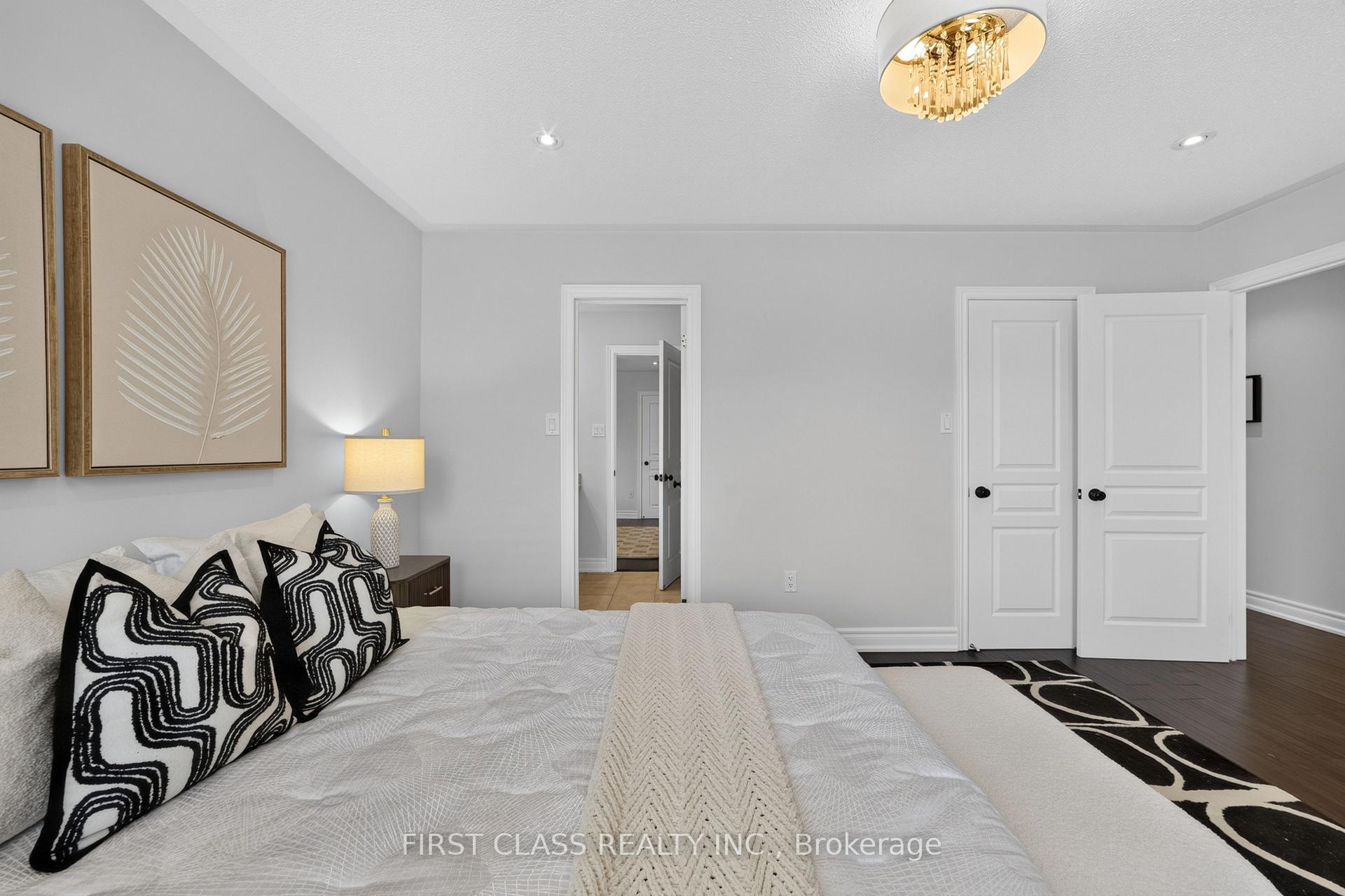 Photo 32 of 59 River Valley Crescent, Markham, Victoria Manor-Jennings Gate — HOMEH