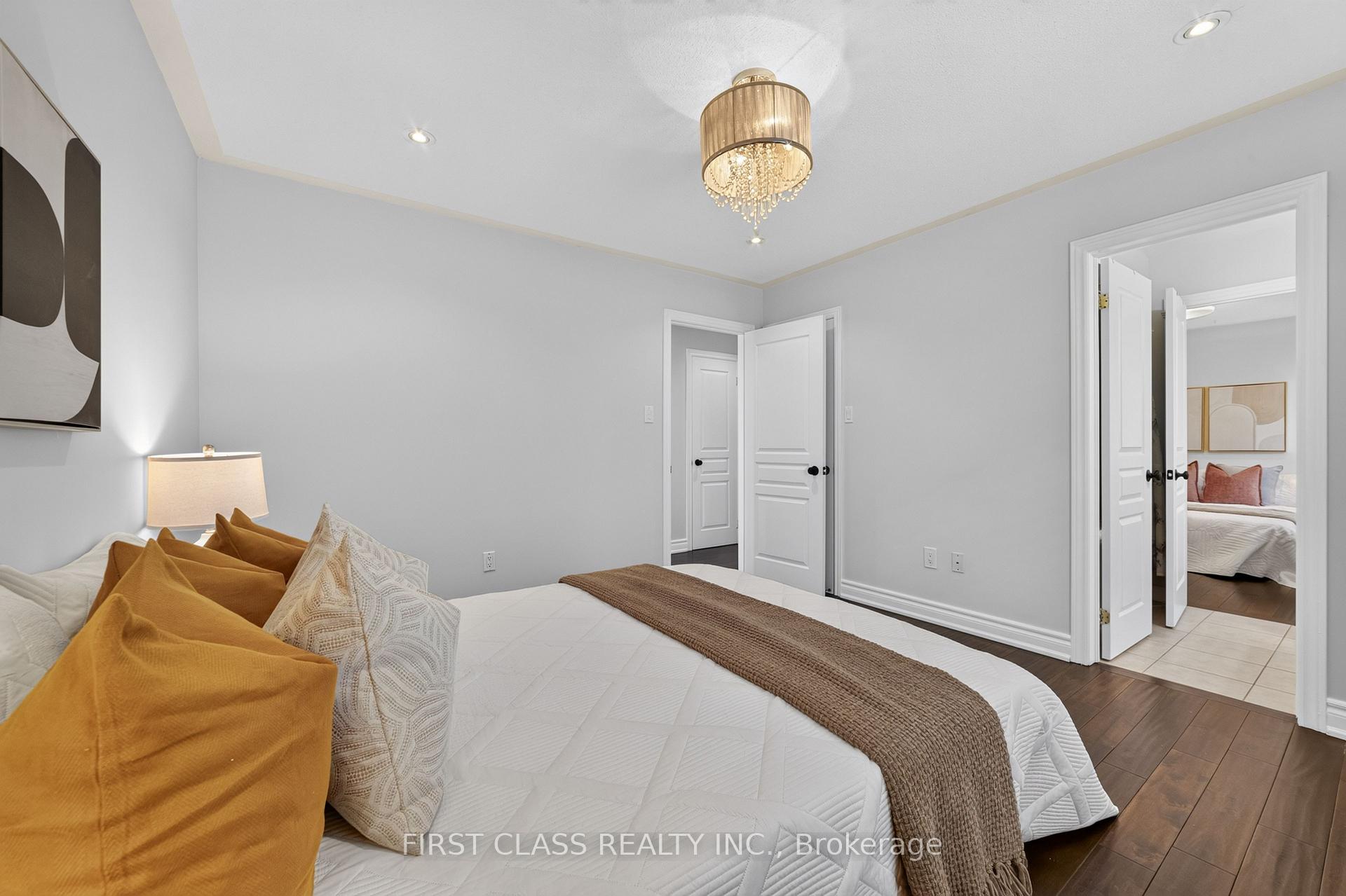 Photo 34 of 59 River Valley Crescent, Markham, Victoria Manor-Jennings Gate — HOMEH