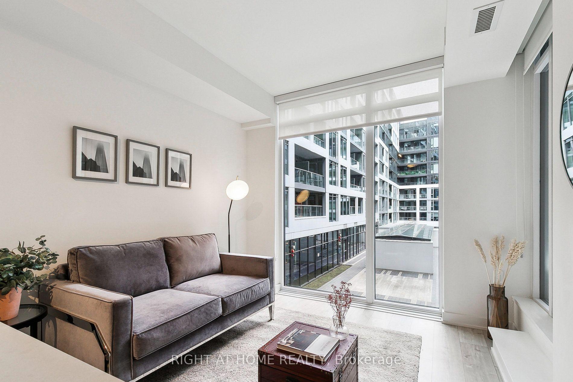 Photo 5 of Unit 302E, 576 Front Street W, Toronto, Waterfront Communities — HOMEH