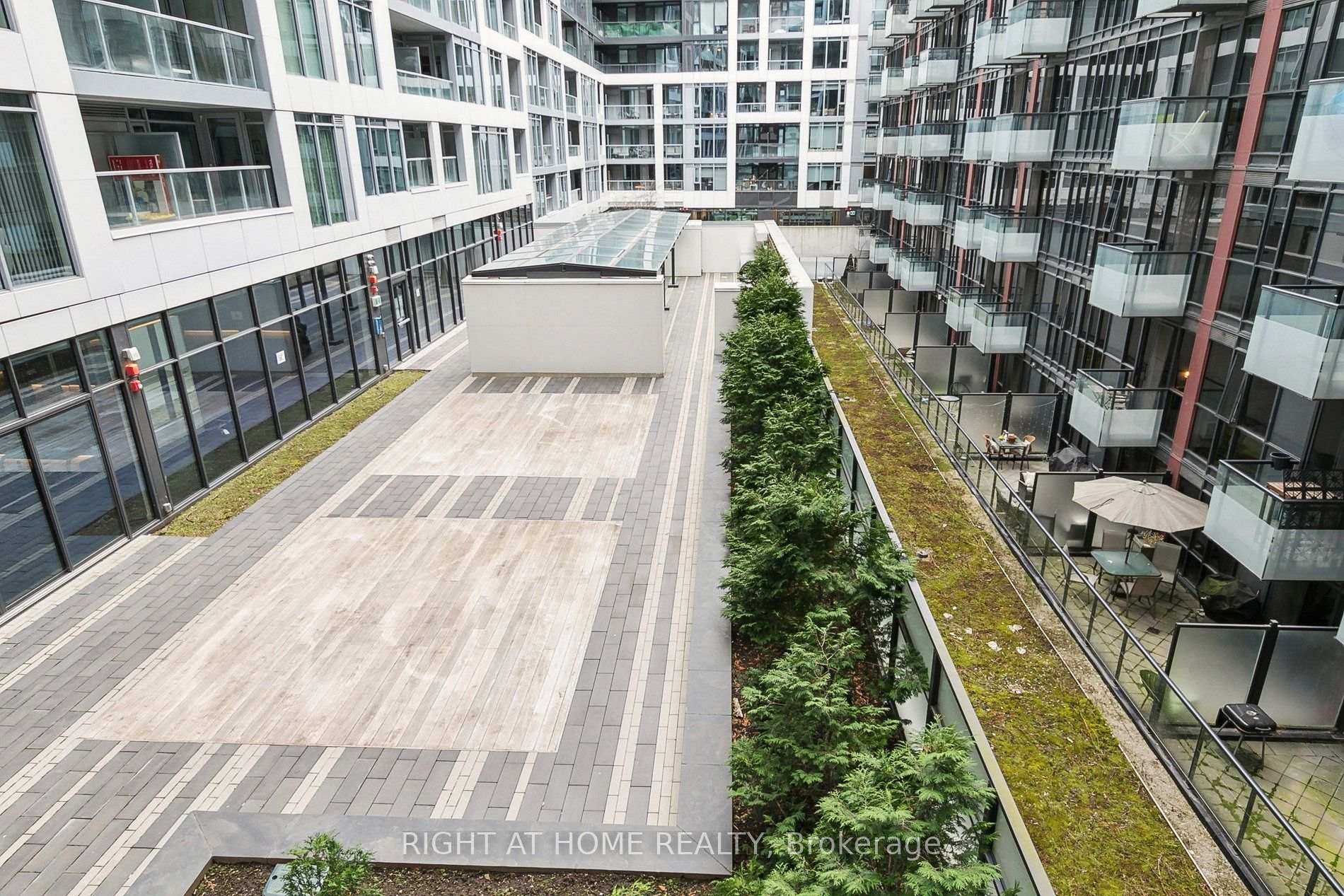 Photo 16 of Unit 302E, 576 Front Street W, Toronto, Waterfront Communities — HOMEH