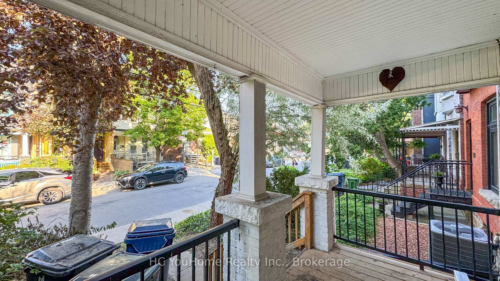 Photo 3 of Unit Main, 190 Major Street, Toronto, University — HOMEH