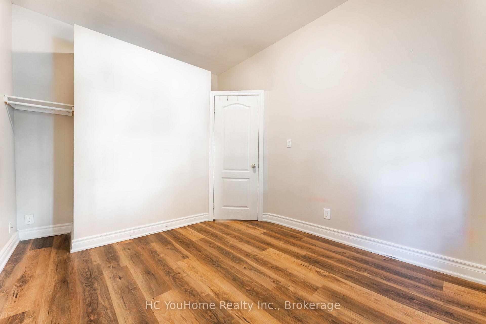 Photo 6 of Unit Main, 190 Major Street, Toronto, University — HOMEH