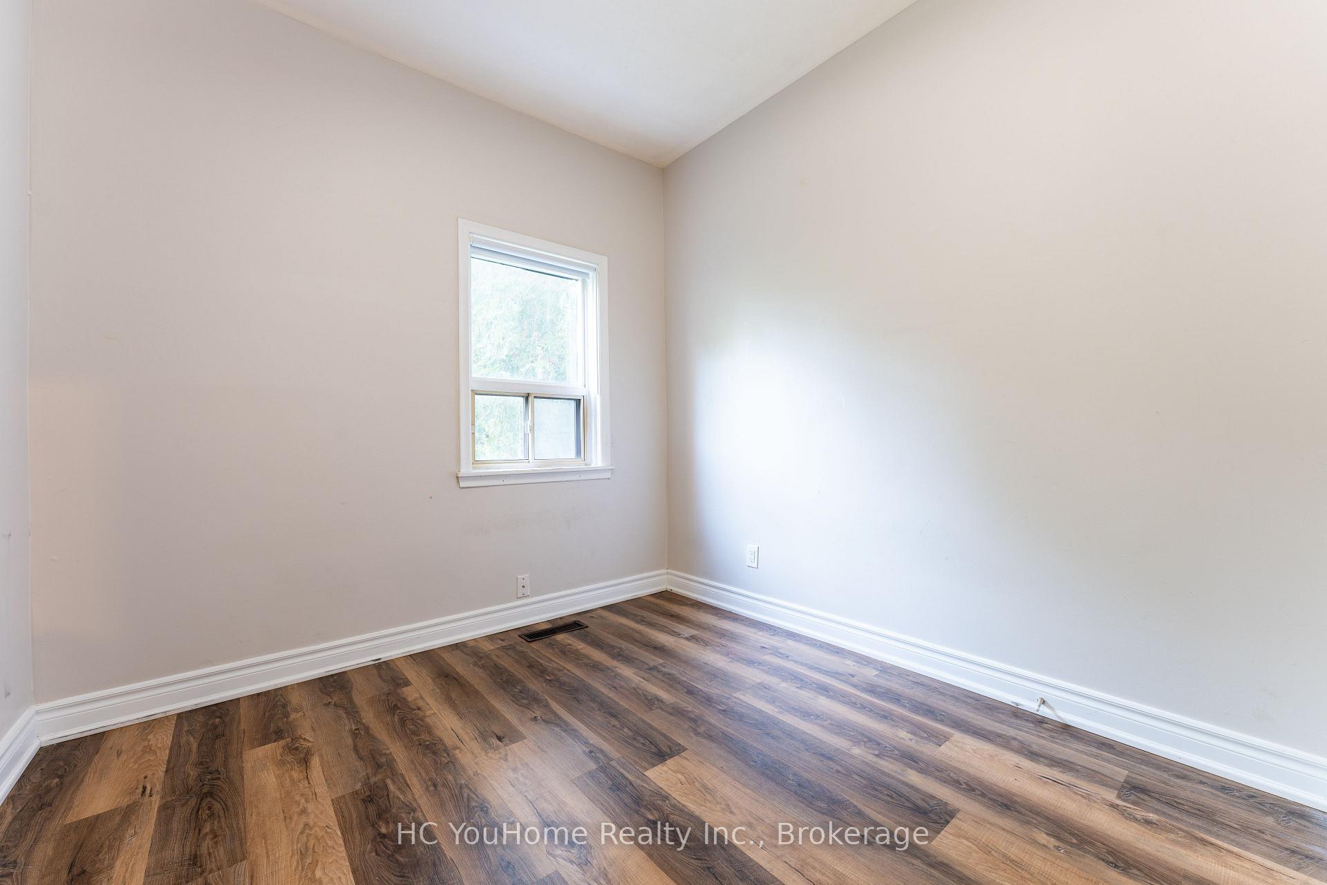 Photo 13 of Unit Main, 190 Major Street, Toronto, University — HOMEH