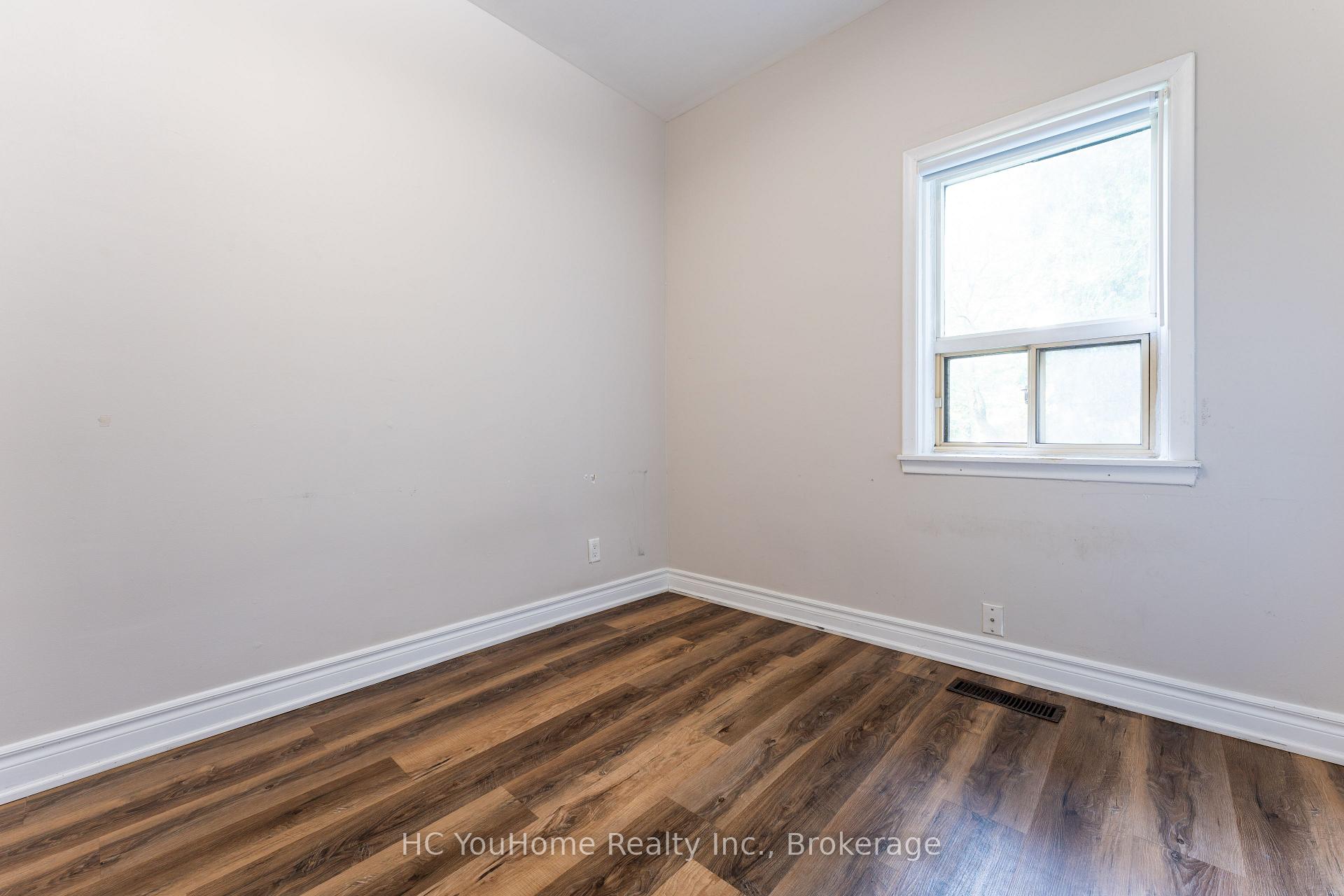Photo 14 of Unit Main, 190 Major Street, Toronto, University — HOMEH