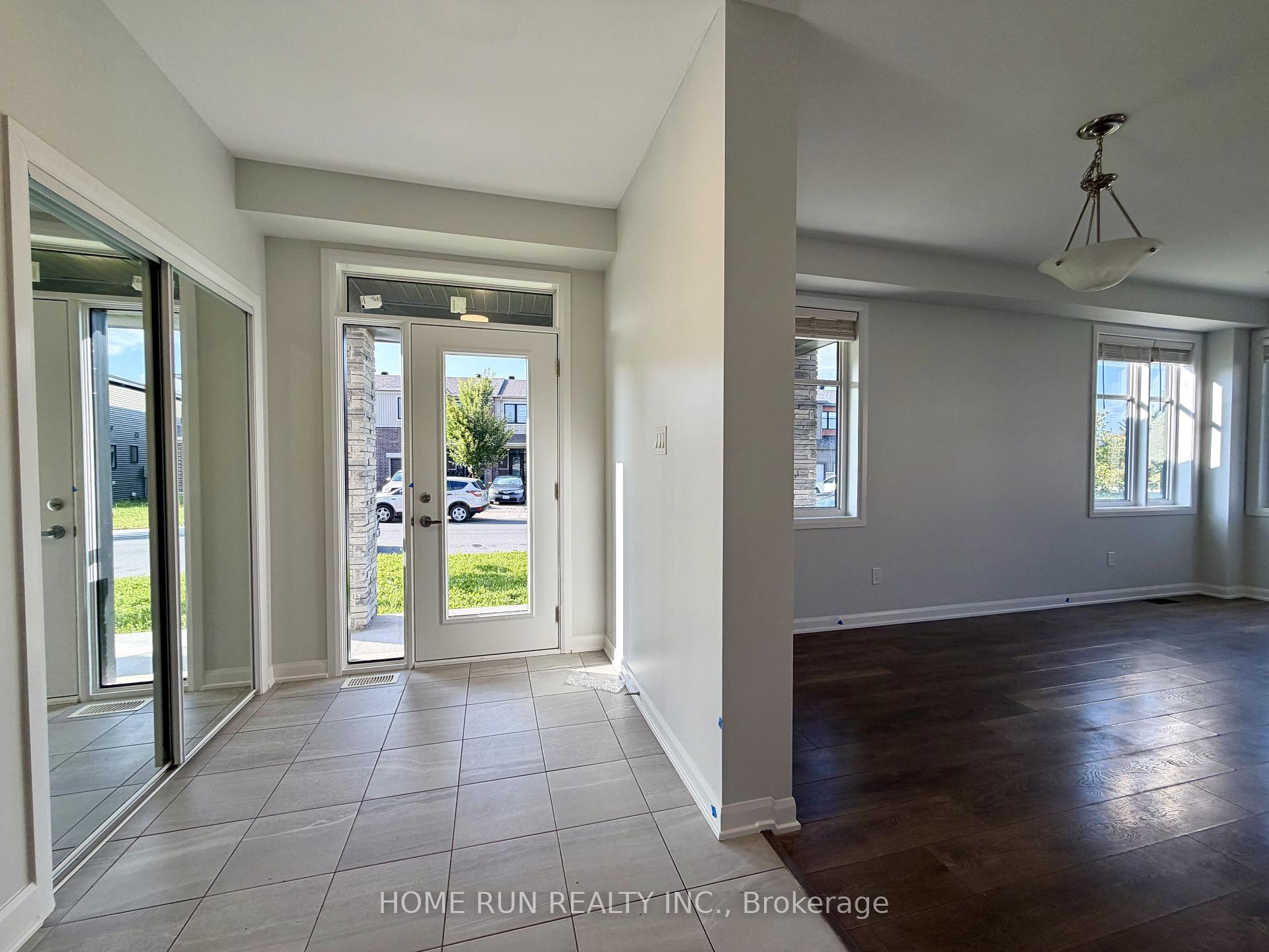 Photo 5 of 1009 Ballyhale Heights, Ottawa, Barrhaven - Half Moon Bay — HOMEH