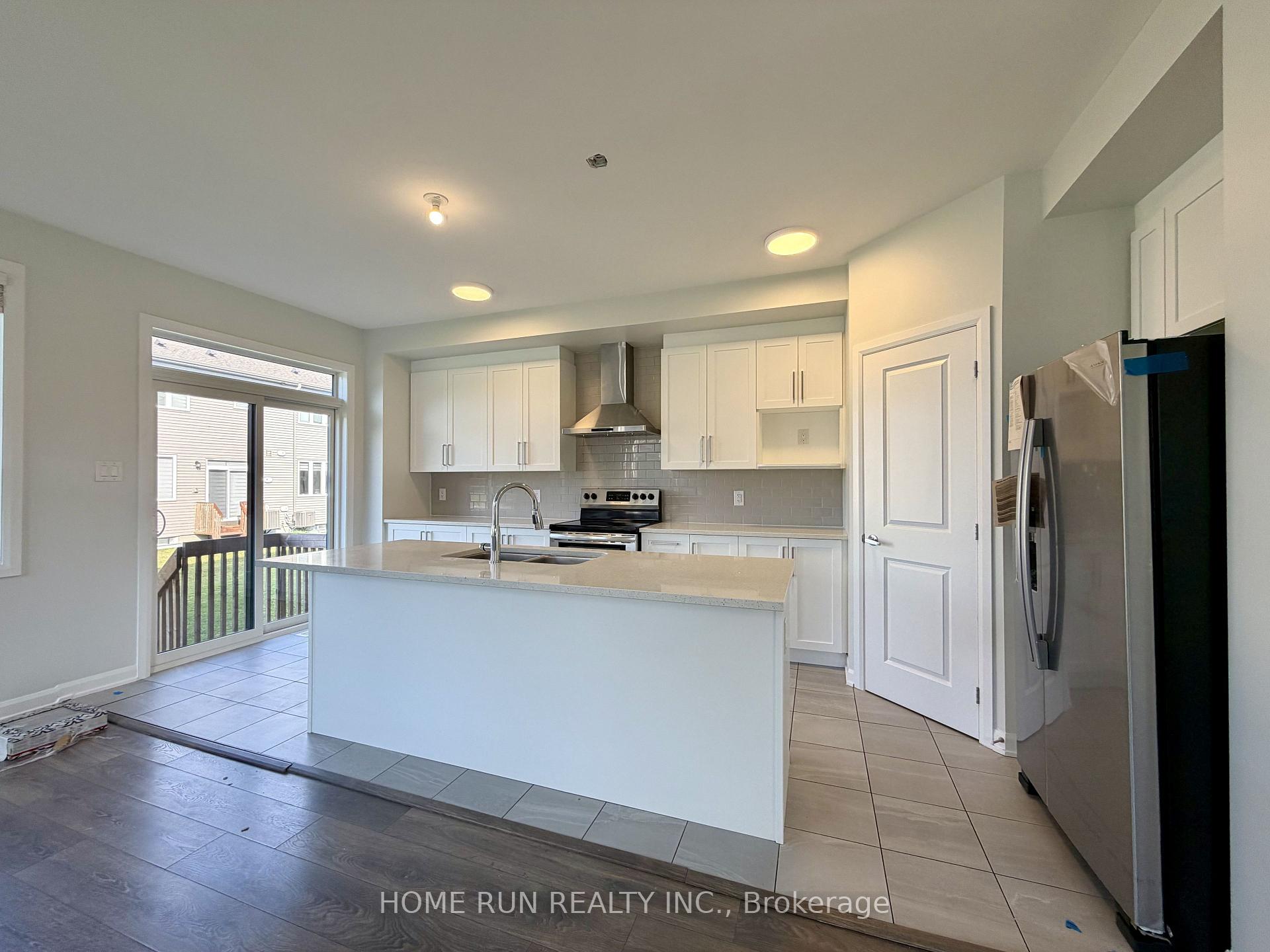 Photo 7 of 1009 Ballyhale Heights, Ottawa, Barrhaven - Half Moon Bay — HOMEH