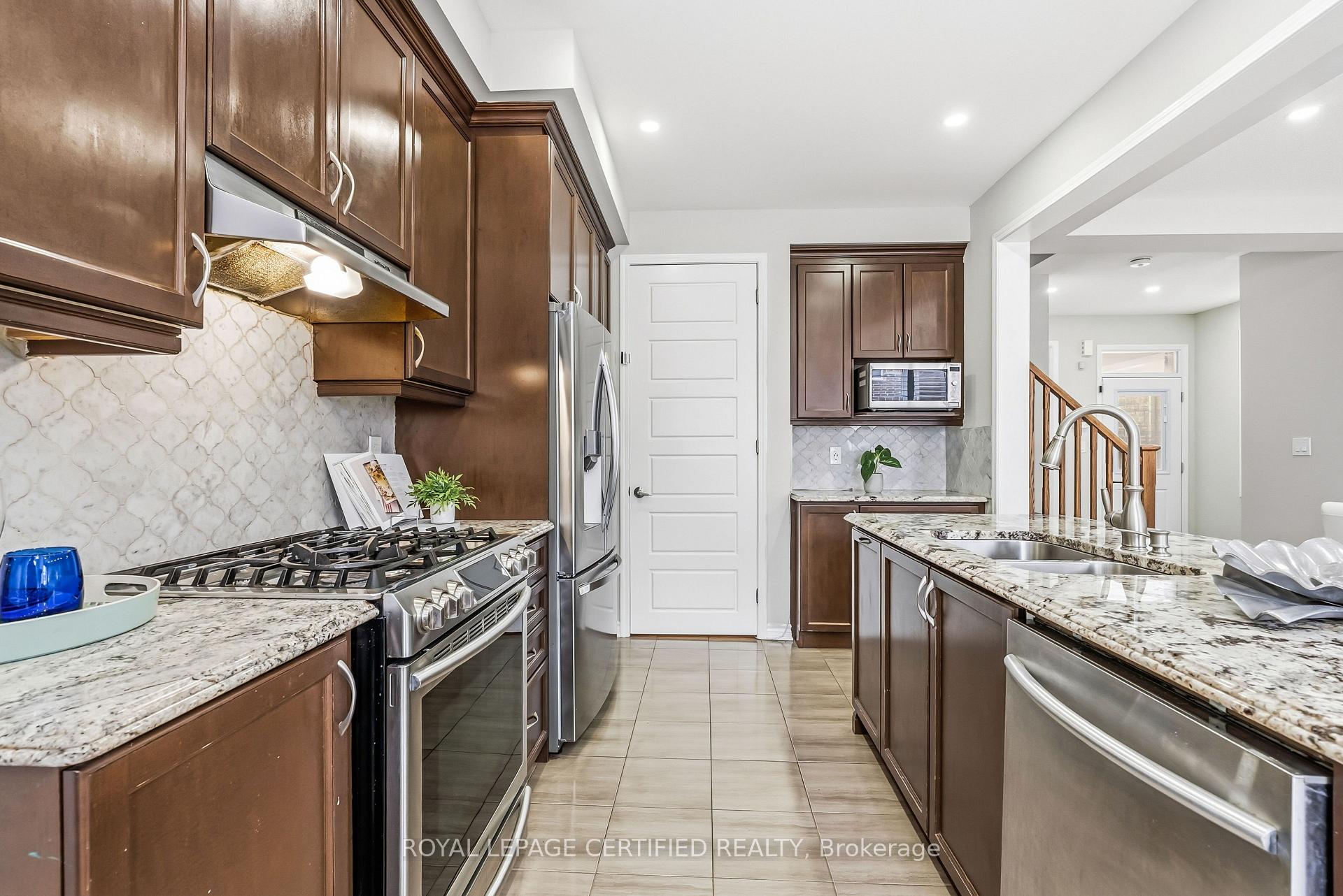 Photo 13 of 1377 Leger Way, Milton, Ford — HOMEH