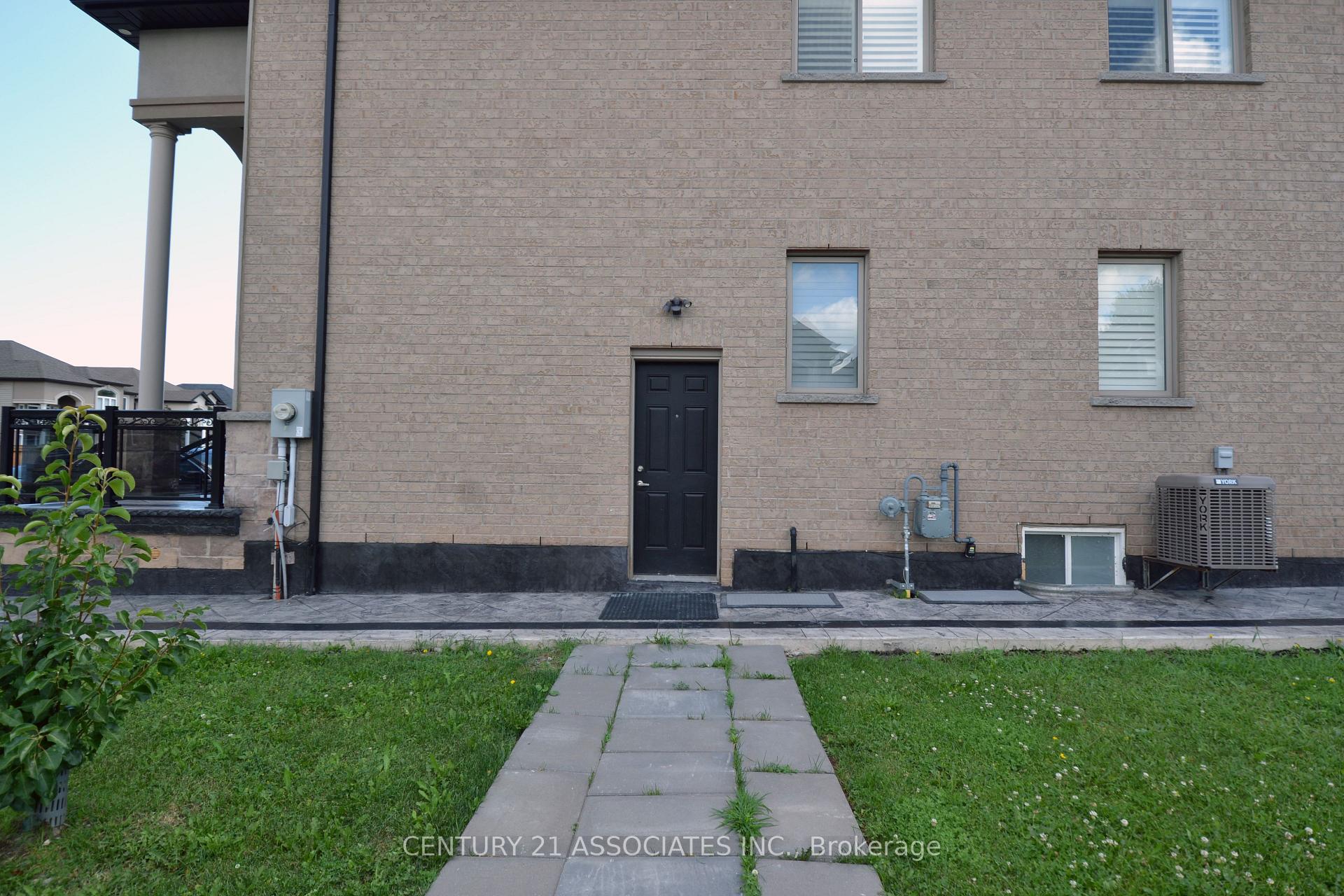Photo 3 of 92 Nashville Circle, Hamilton, Gershome — HOMEH