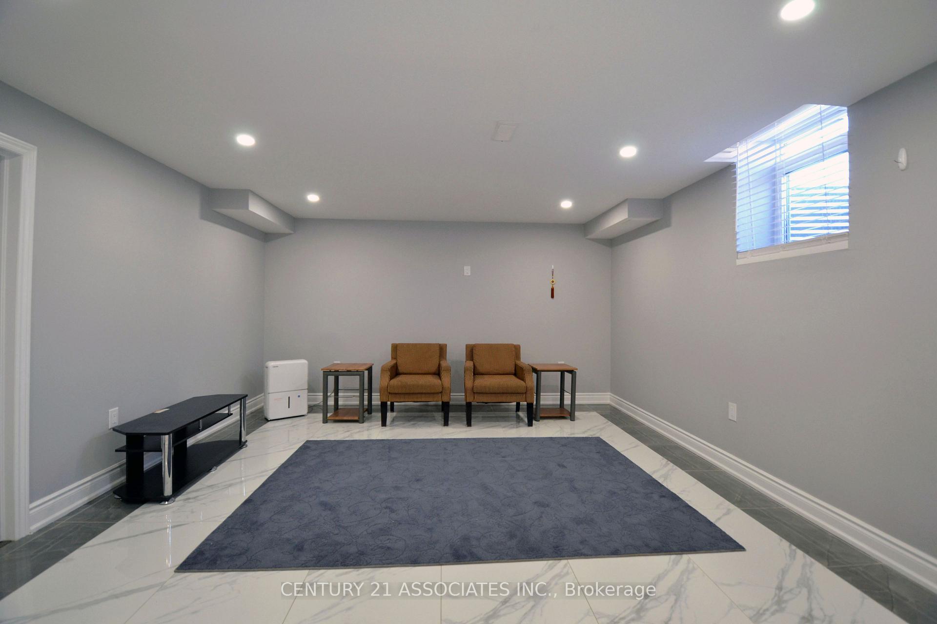 Photo 7 of 92 Nashville Circle, Hamilton, Gershome — HOMEH