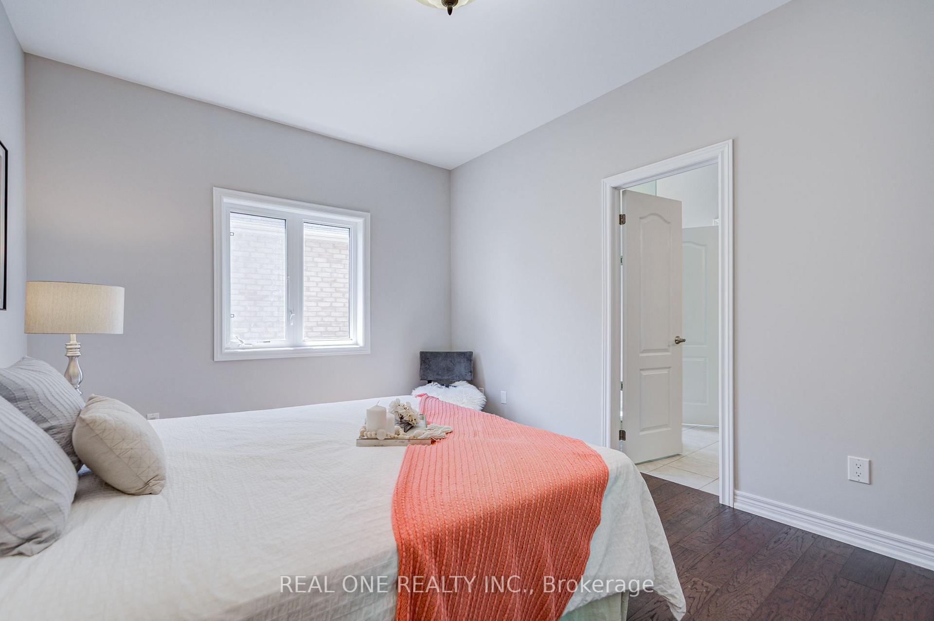 Photo 16 of 66 Wozniak Crescent, Markham, Wismer — HOMEH