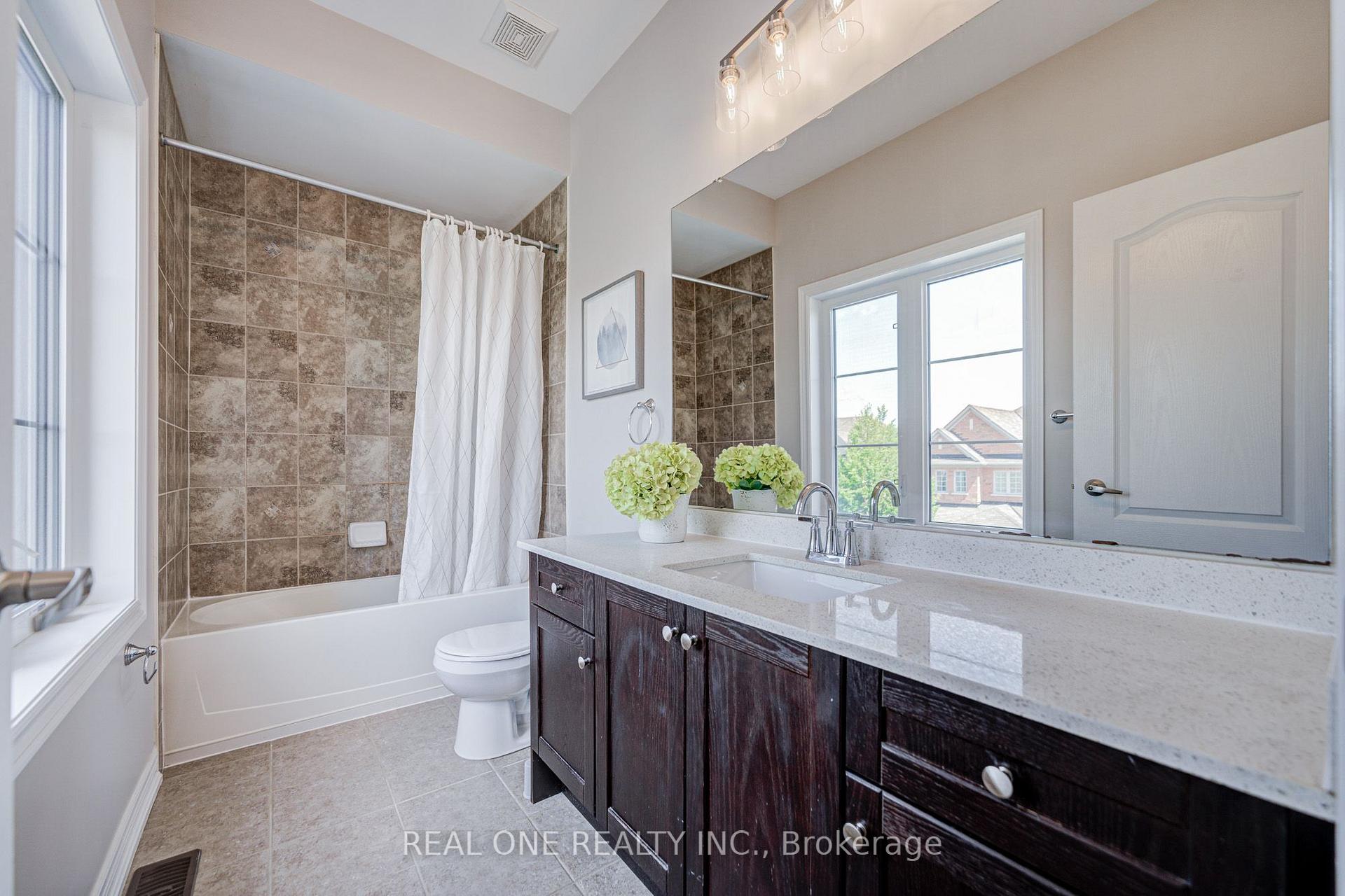 Photo 18 of 66 Wozniak Crescent, Markham, Wismer — HOMEH