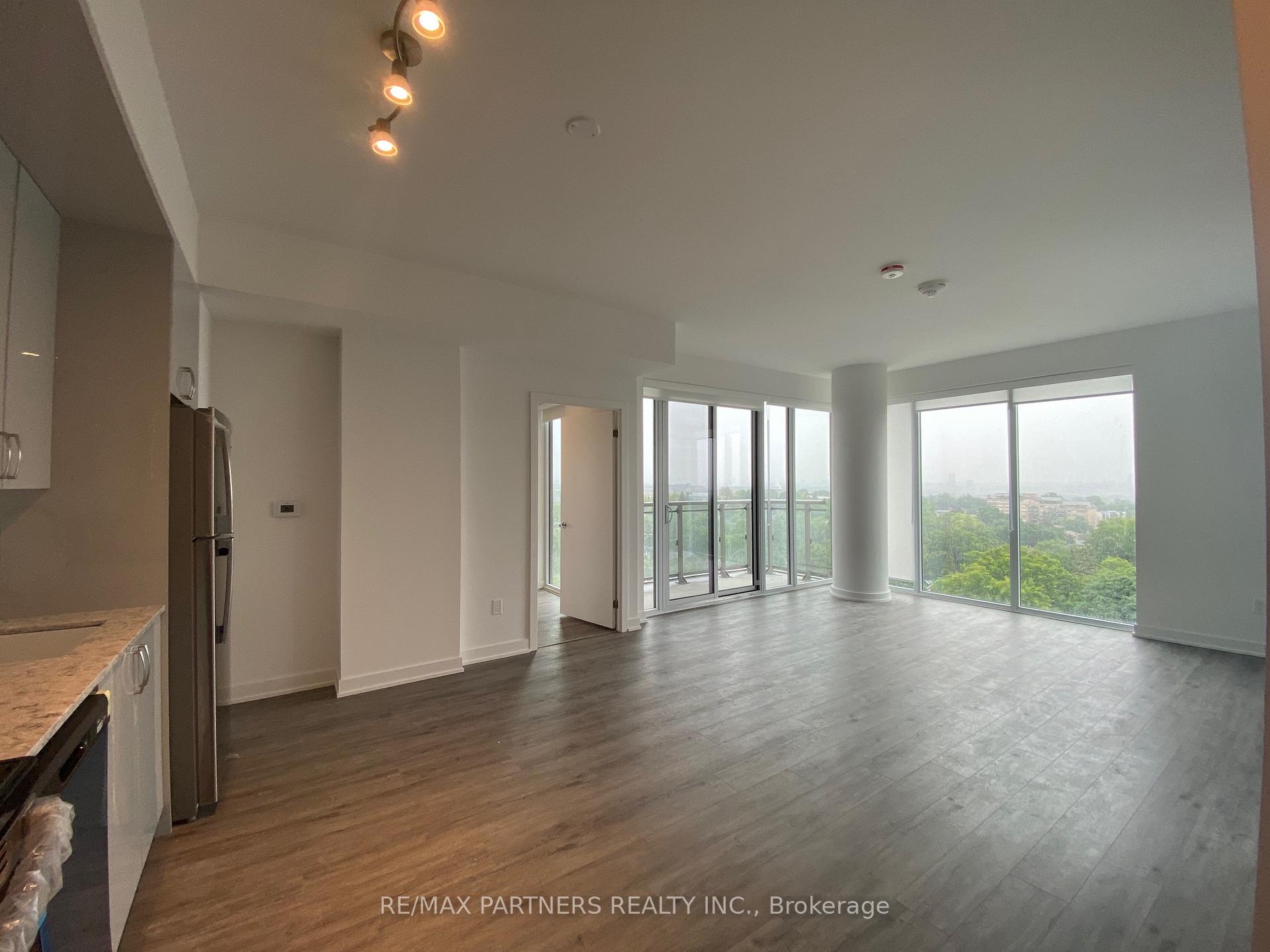 Photo 2 of Unit 1001, 1 Cardiff Road, Toronto, Mount Pleasant East — HOMEH