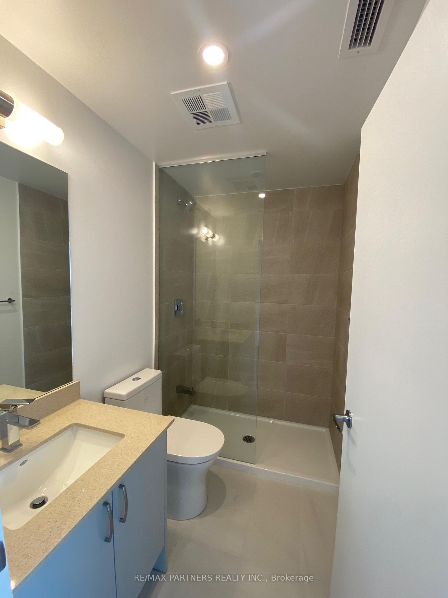 Photo 5 of Unit 1001, 1 Cardiff Road, Toronto, Mount Pleasant East — HOMEH