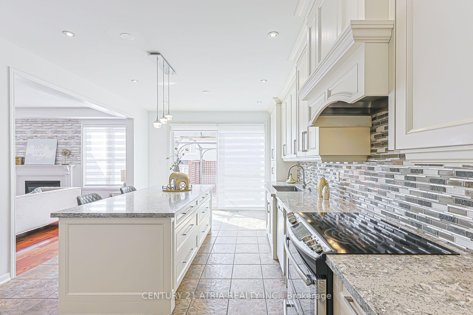 Photo 40 of 338 Carlissa Run, Newmarket, Woodland Hill — HOMEH