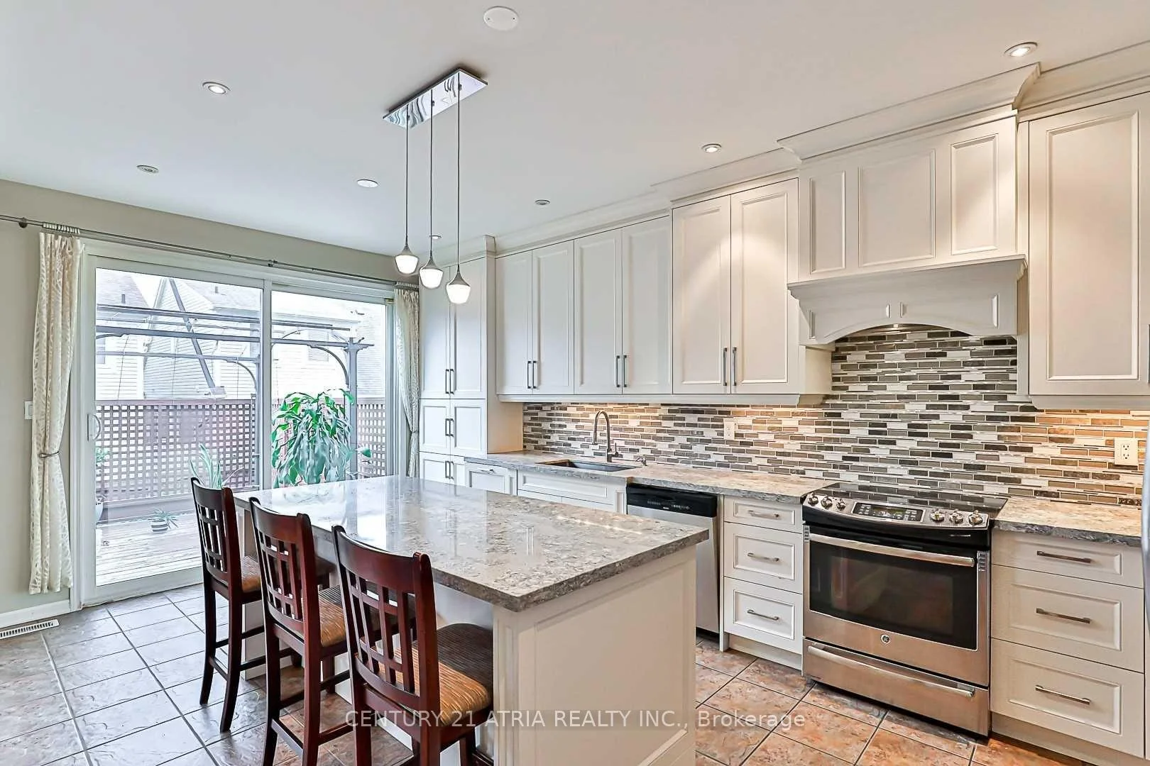 Photo 18 of 338 Carlissa Run, Newmarket, Woodland Hill — HOMEH