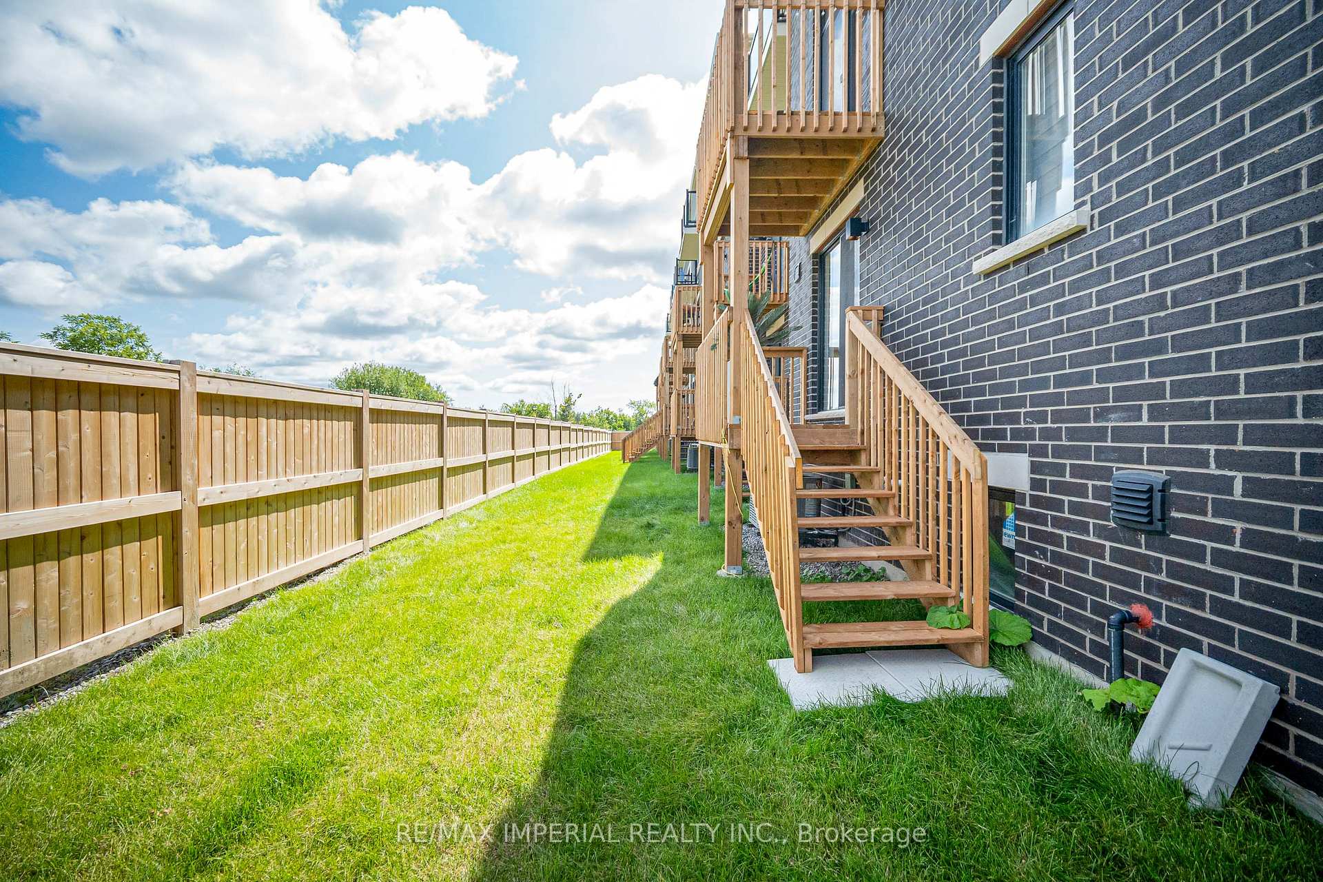 Photo 25 of 43 Millman Lane, Richmond Hill, Rural Richmond Hill — HOMEH