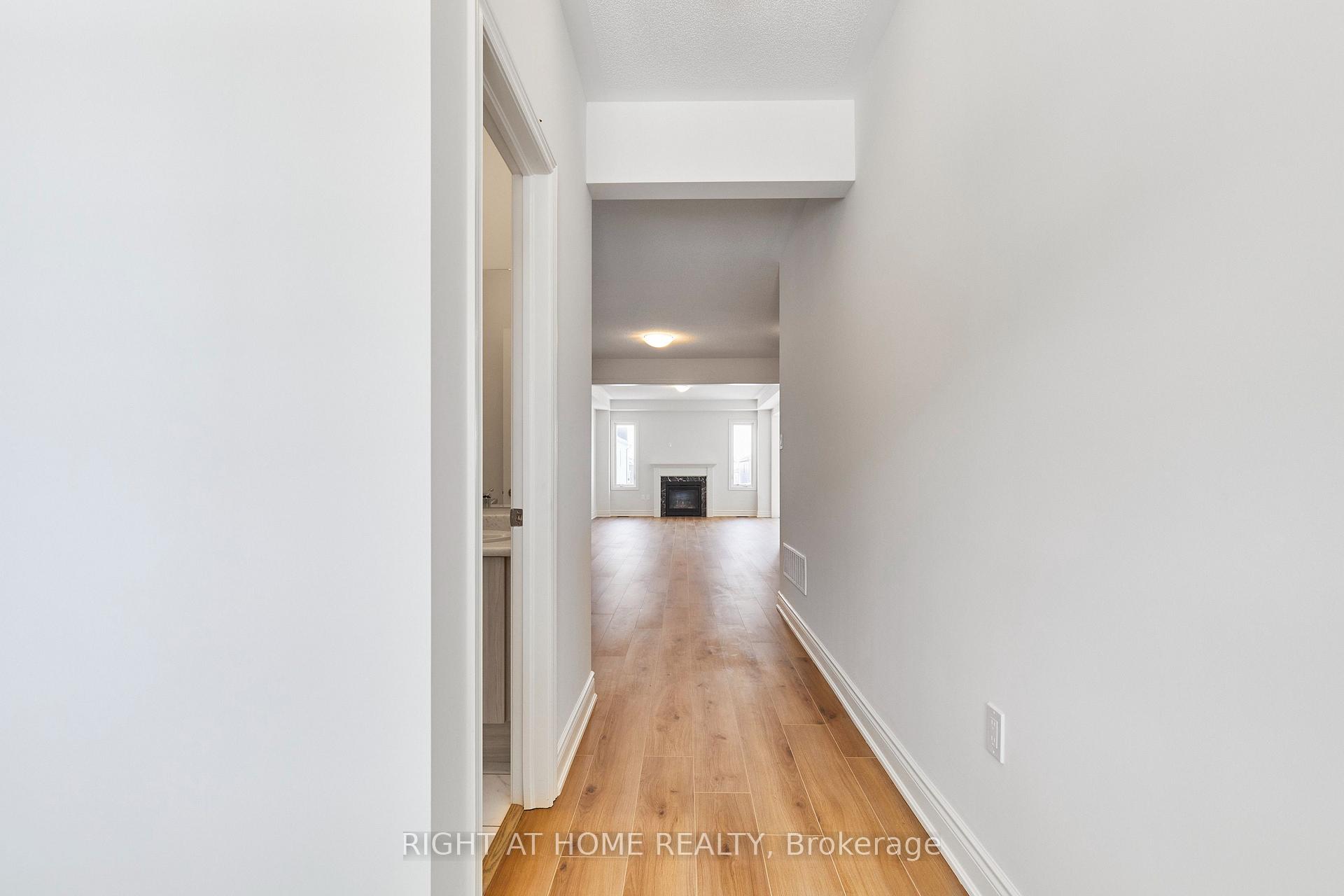 Photo 3 of Unit Upper Level, 2122 Cayenne Street, Oshawa, Kedron — HOMEH