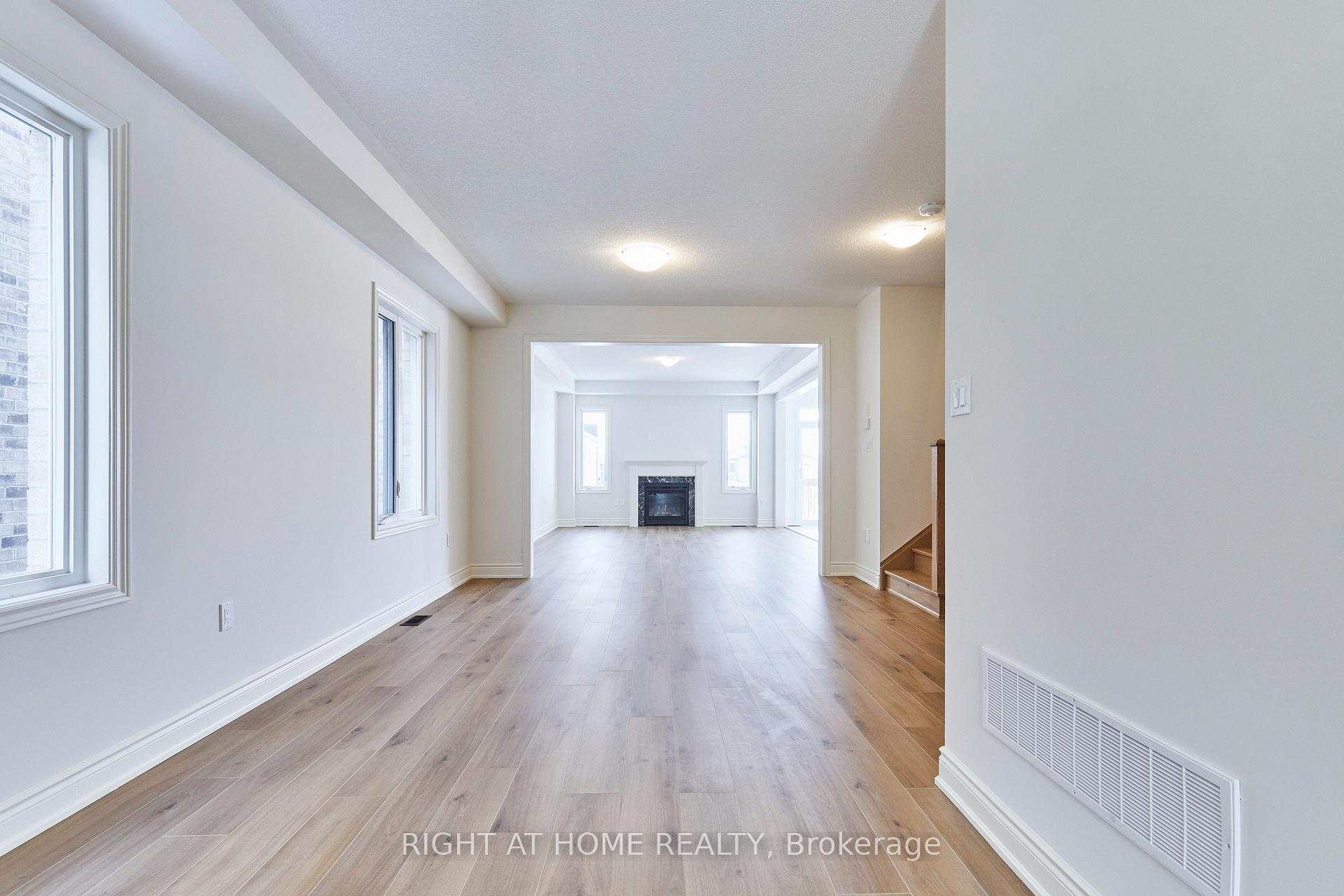 Photo 6 of Unit Upper Level, 2122 Cayenne Street, Oshawa, Kedron — HOMEH
