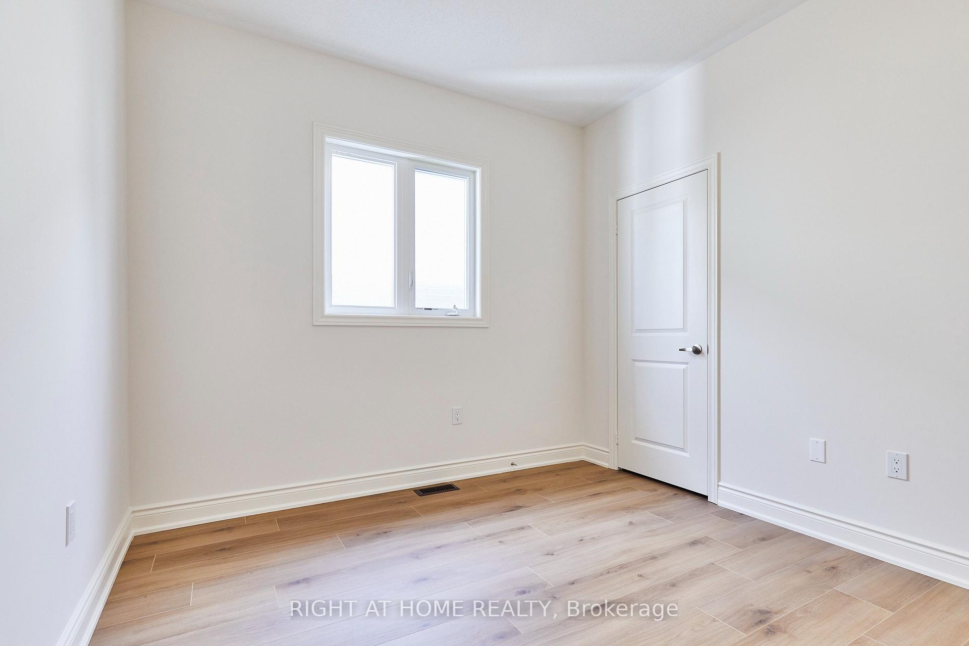 Photo 19 of Unit Upper Level, 2122 Cayenne Street, Oshawa, Kedron — HOMEH