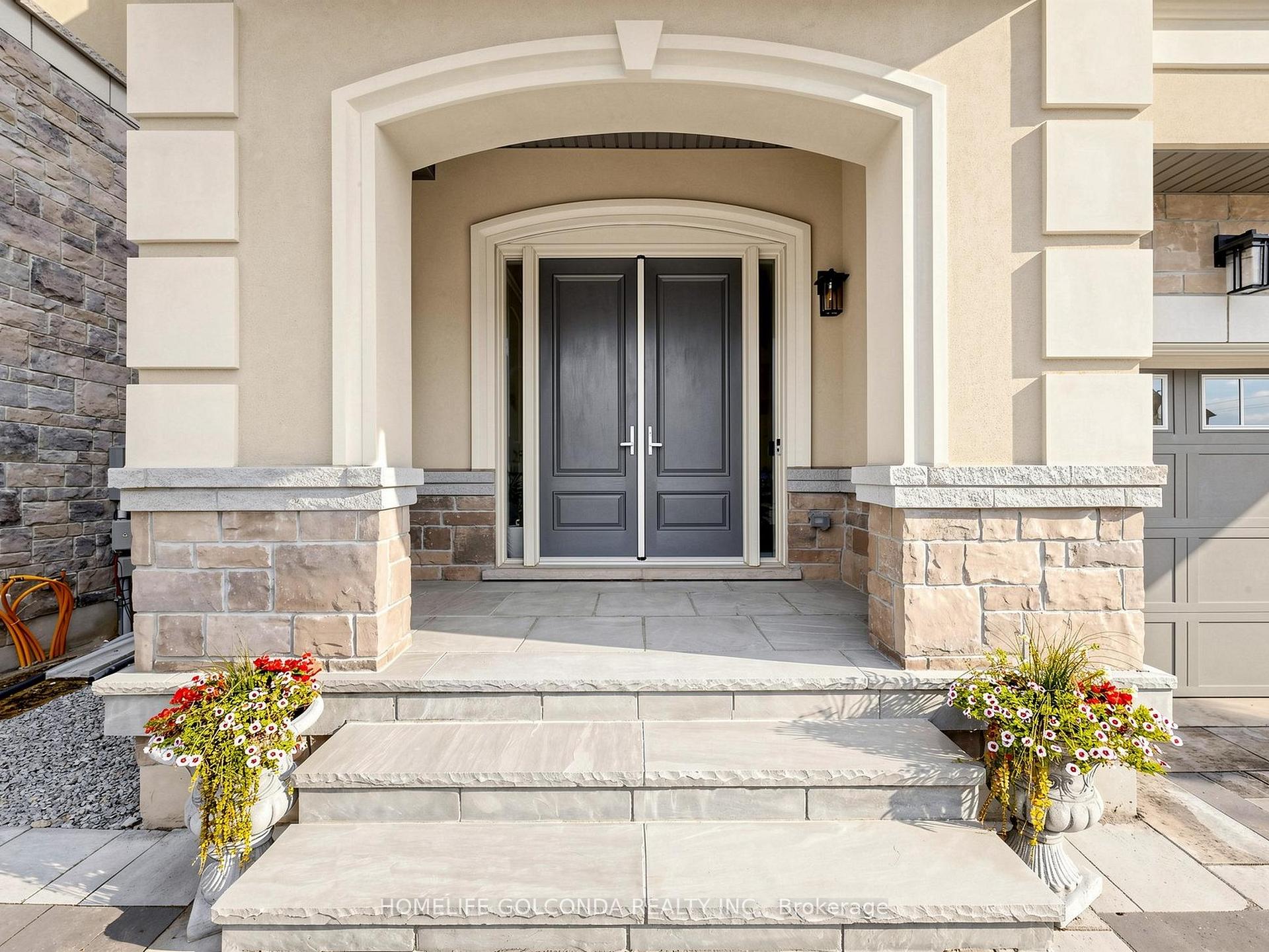 Photo 2 of 73 Menotti Drive, Richmond Hill, Oak Ridges — HOMEH