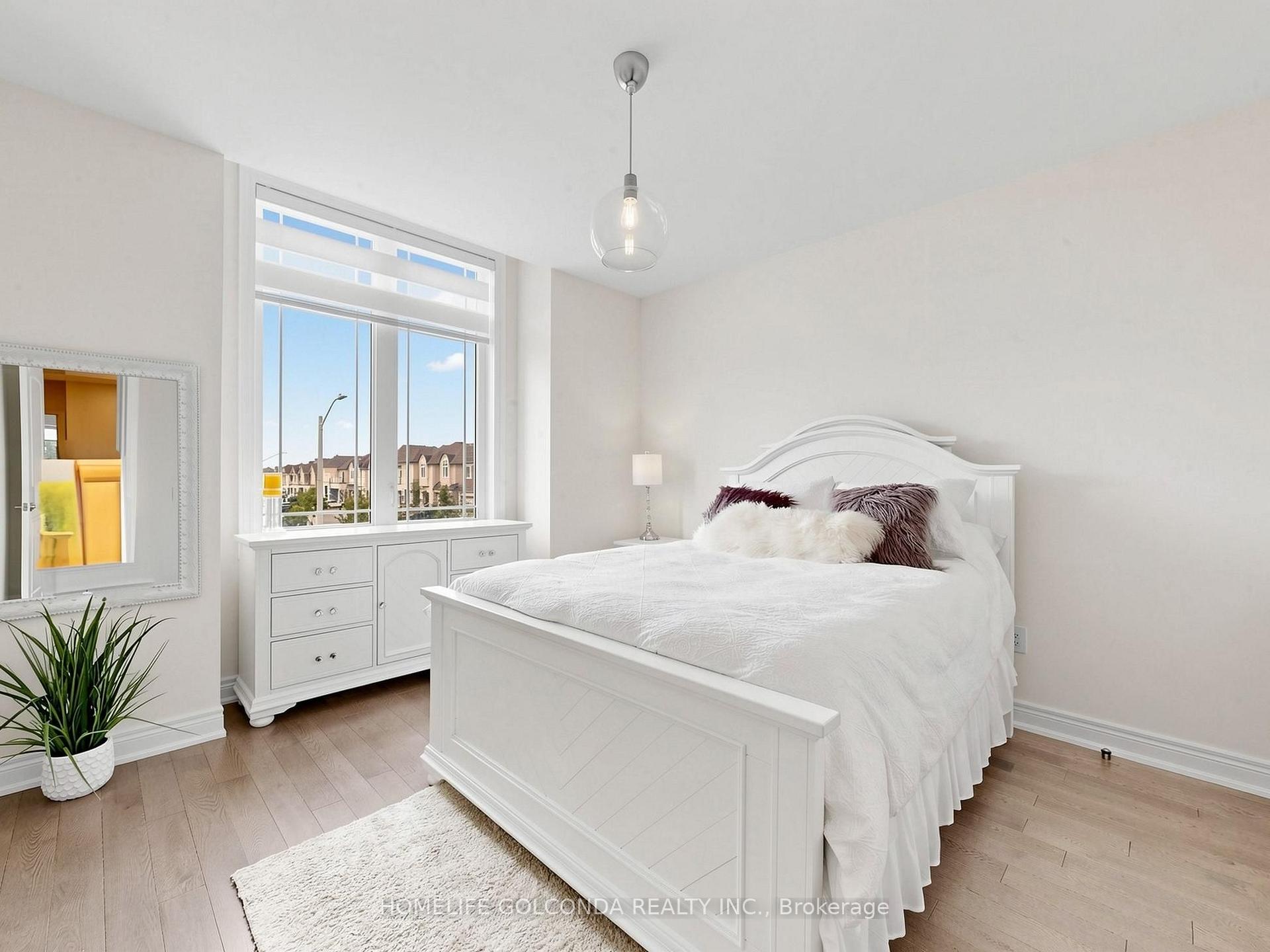 Photo 27 of 73 Menotti Drive, Richmond Hill, Oak Ridges — HOMEH