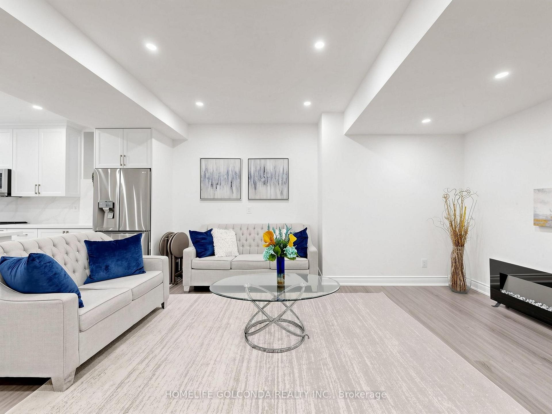 Photo 37 of 73 Menotti Drive, Richmond Hill, Oak Ridges — HOMEH