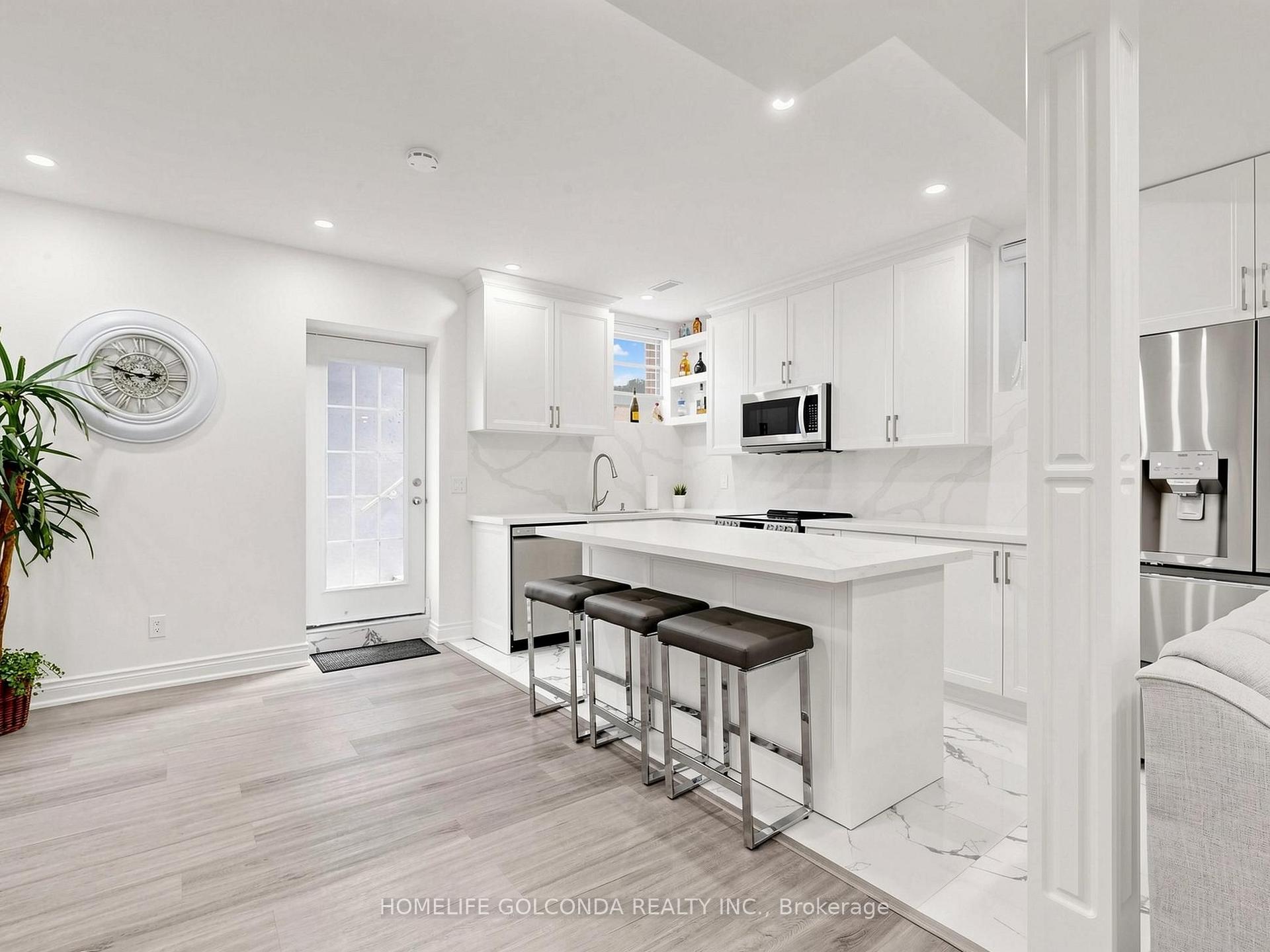 Photo 41 of 73 Menotti Drive, Richmond Hill, Oak Ridges — HOMEH