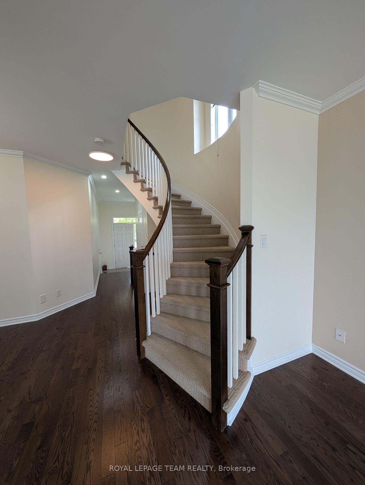 Photo 2 of 34 Torbec Avenue E, Ottawa, Kanata - Kanata Lakes/Heritage Hills — HOMEH