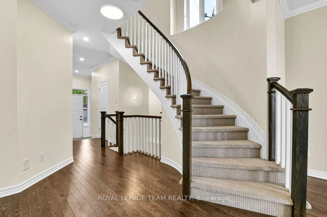 Photo 21 of 34 Torbec Avenue E, Ottawa, Kanata - Kanata Lakes/Heritage Hills — HOMEH