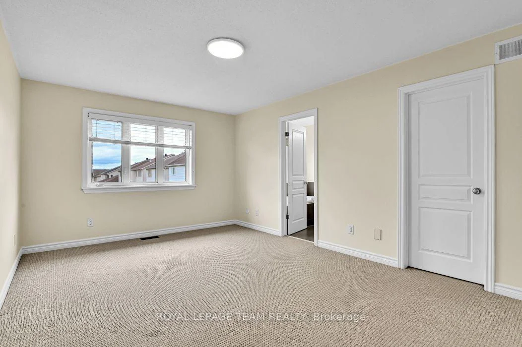 Photo 24 of 34 Torbec Avenue E, Ottawa, Kanata - Kanata Lakes/Heritage Hills — HOMEH