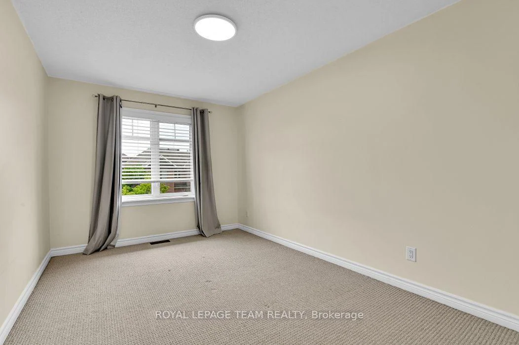 Photo 30 of 34 Torbec Avenue E, Ottawa, Kanata - Kanata Lakes/Heritage Hills — HOMEH
