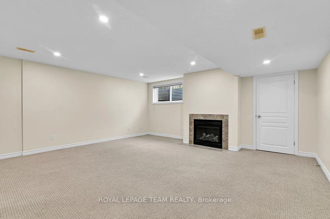 Photo 37 of 34 Torbec Avenue E, Ottawa, Kanata - Kanata Lakes/Heritage Hills — HOMEH