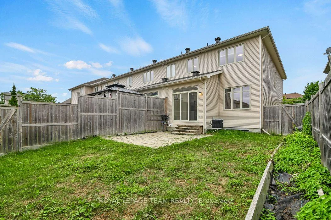 Photo 40 of 34 Torbec Avenue E, Ottawa, Kanata - Kanata Lakes/Heritage Hills — HOMEH