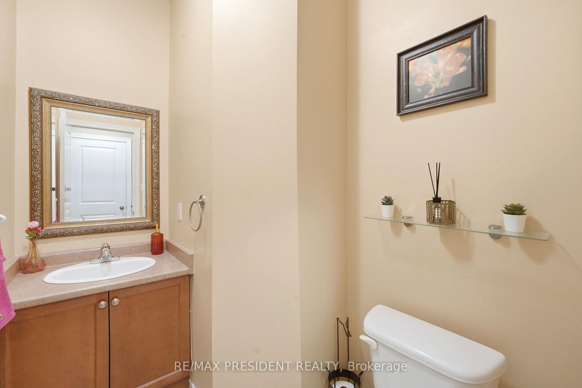 Photo 14 of Unit 23, 45 Seabreeze Crescent, Hamilton, Lakeshore — HOMEH