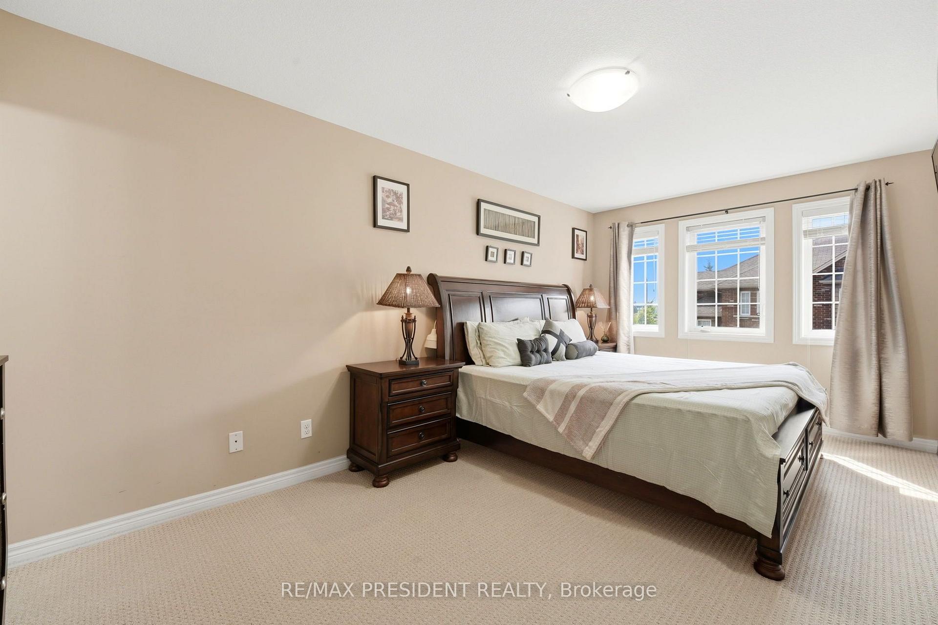 Photo 15 of Unit 23, 45 Seabreeze Crescent, Hamilton, Lakeshore — HOMEH