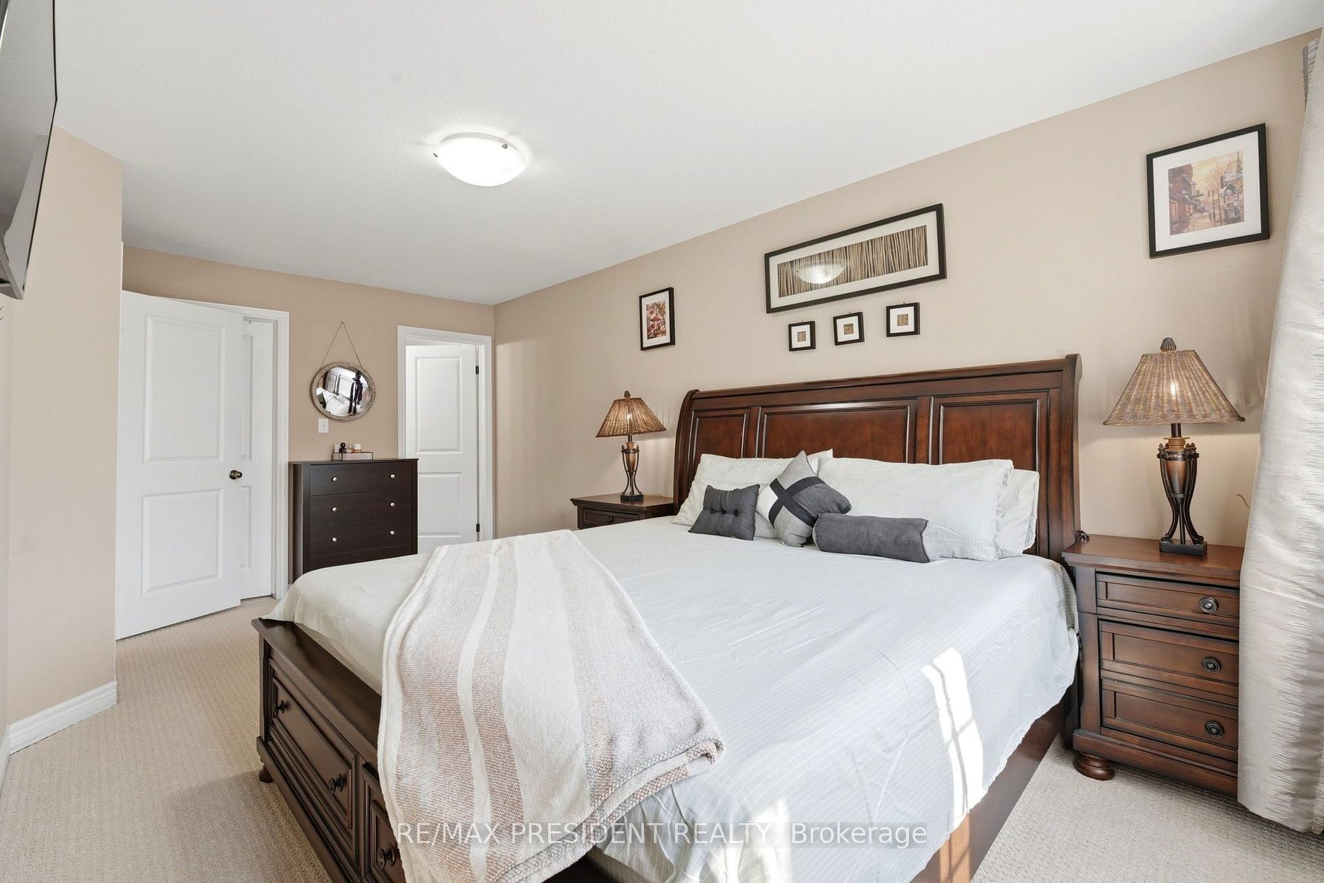 Photo 17 of Unit 23, 45 Seabreeze Crescent, Hamilton, Lakeshore — HOMEH