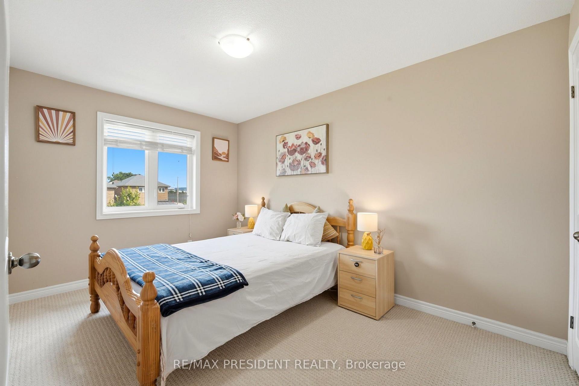 Photo 23 of Unit 23, 45 Seabreeze Crescent, Hamilton, Lakeshore — HOMEH