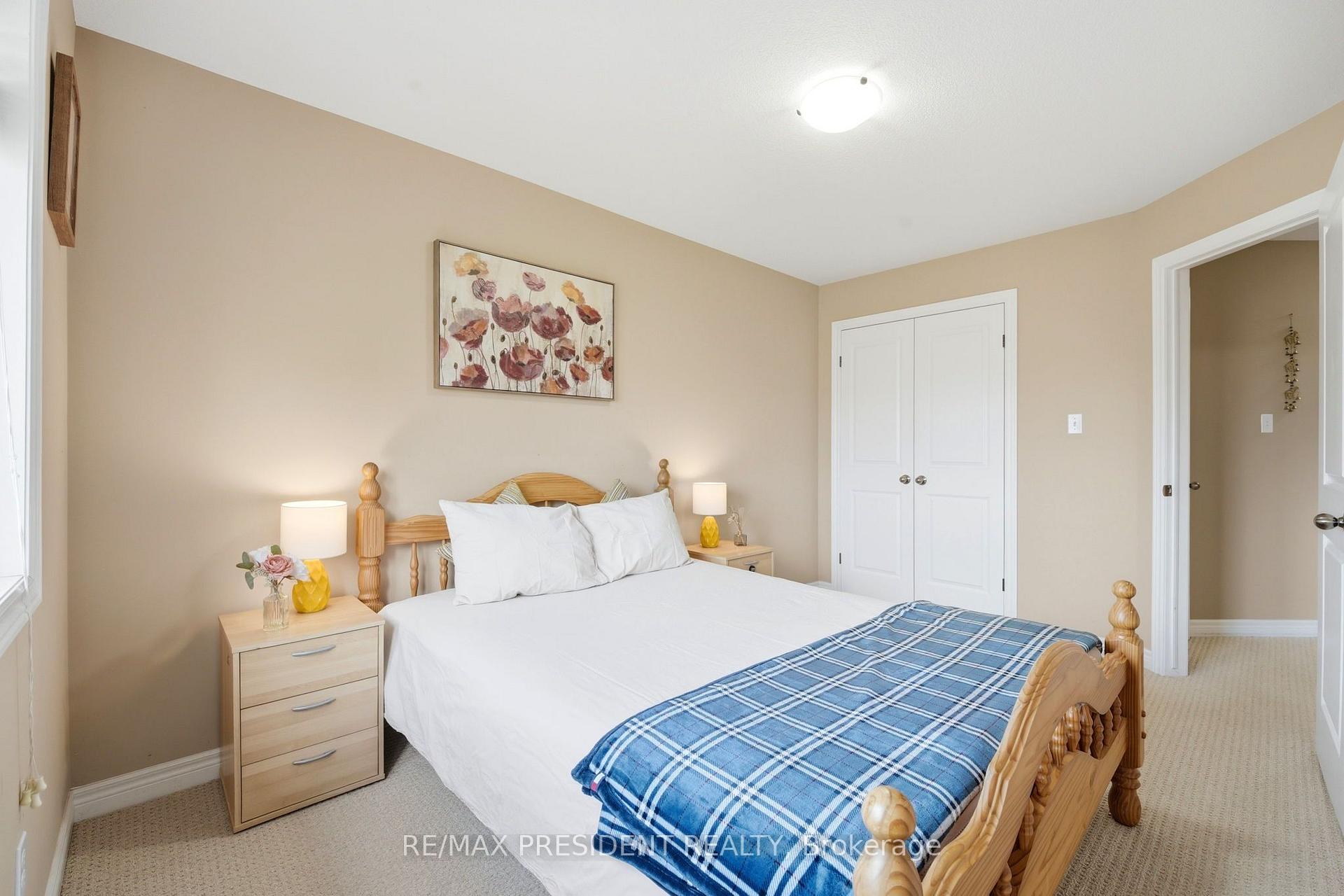 Photo 24 of Unit 23, 45 Seabreeze Crescent, Hamilton, Lakeshore — HOMEH