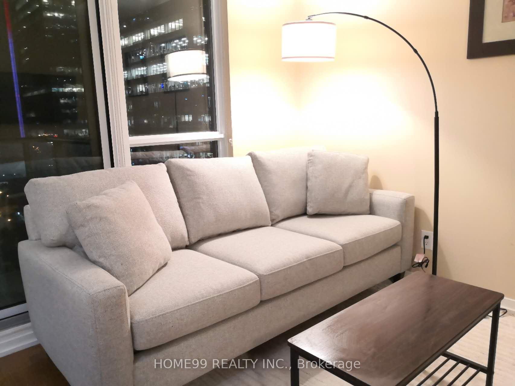 Photo 4 of Unit 1404, 65 Bremner Boulevard, Toronto, Waterfront Communities — HOMEH