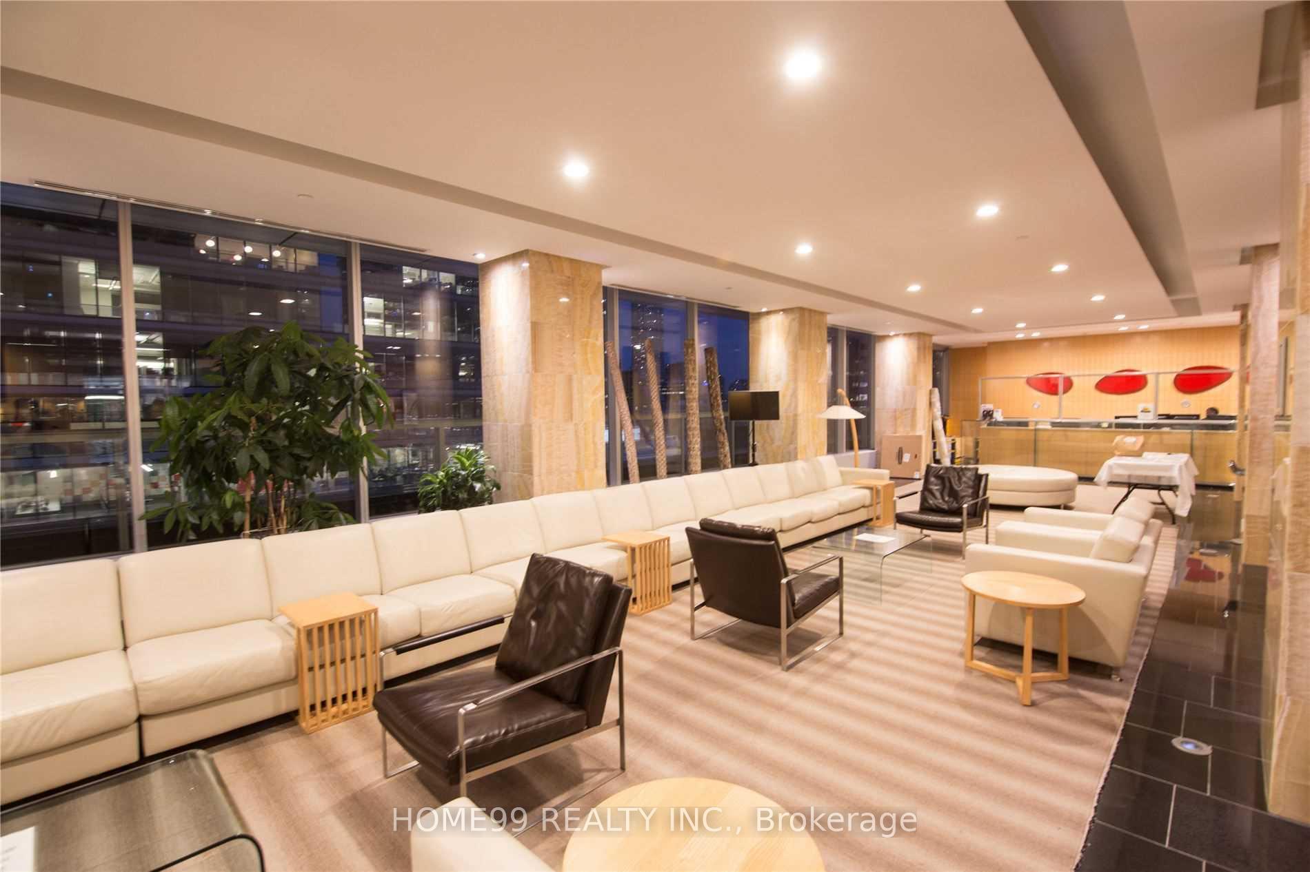 Photo 10 of Unit 1404, 65 Bremner Boulevard, Toronto, Waterfront Communities — HOMEH
